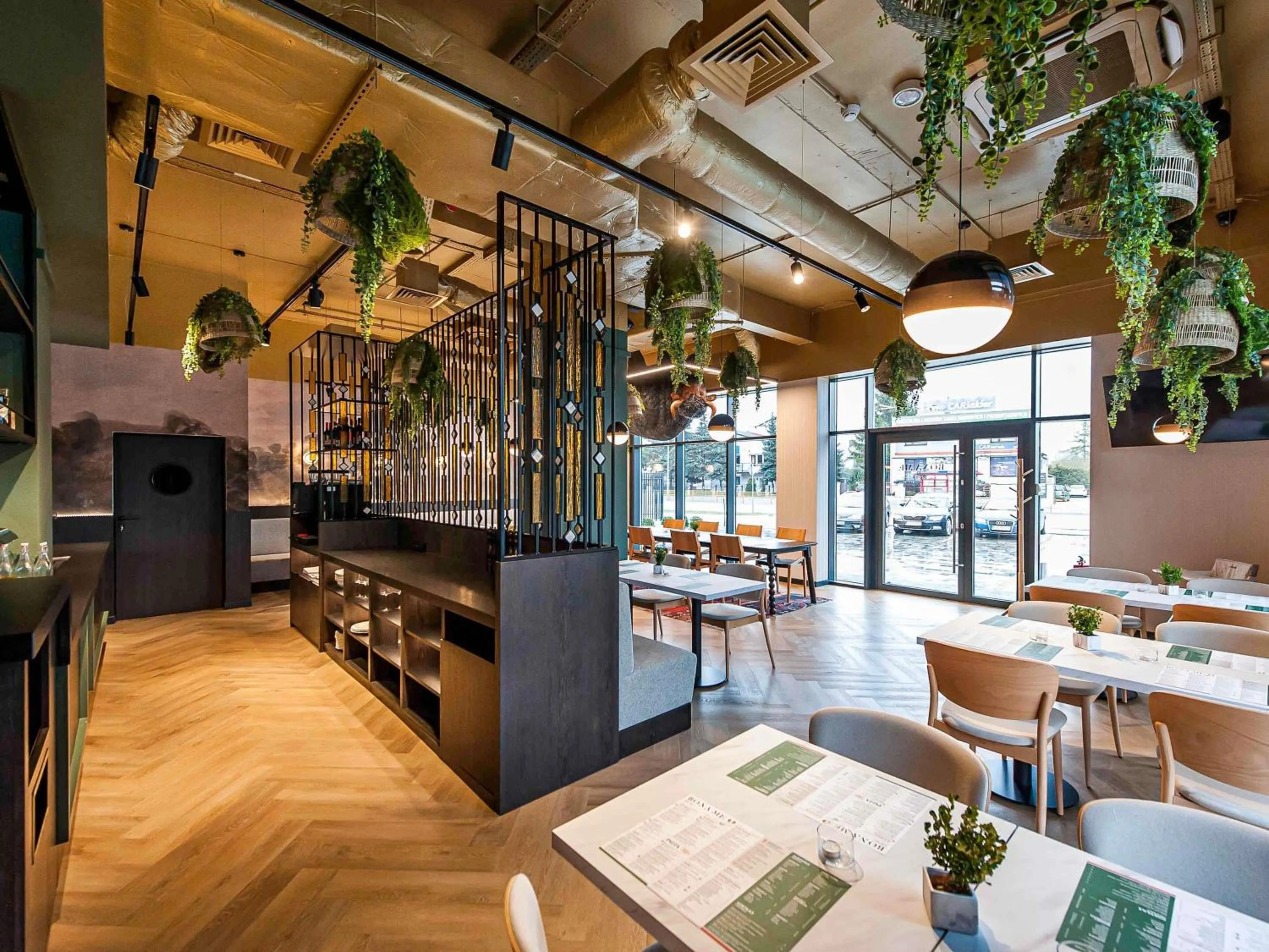 Restaurant/places to eat in Mercure Bialystok