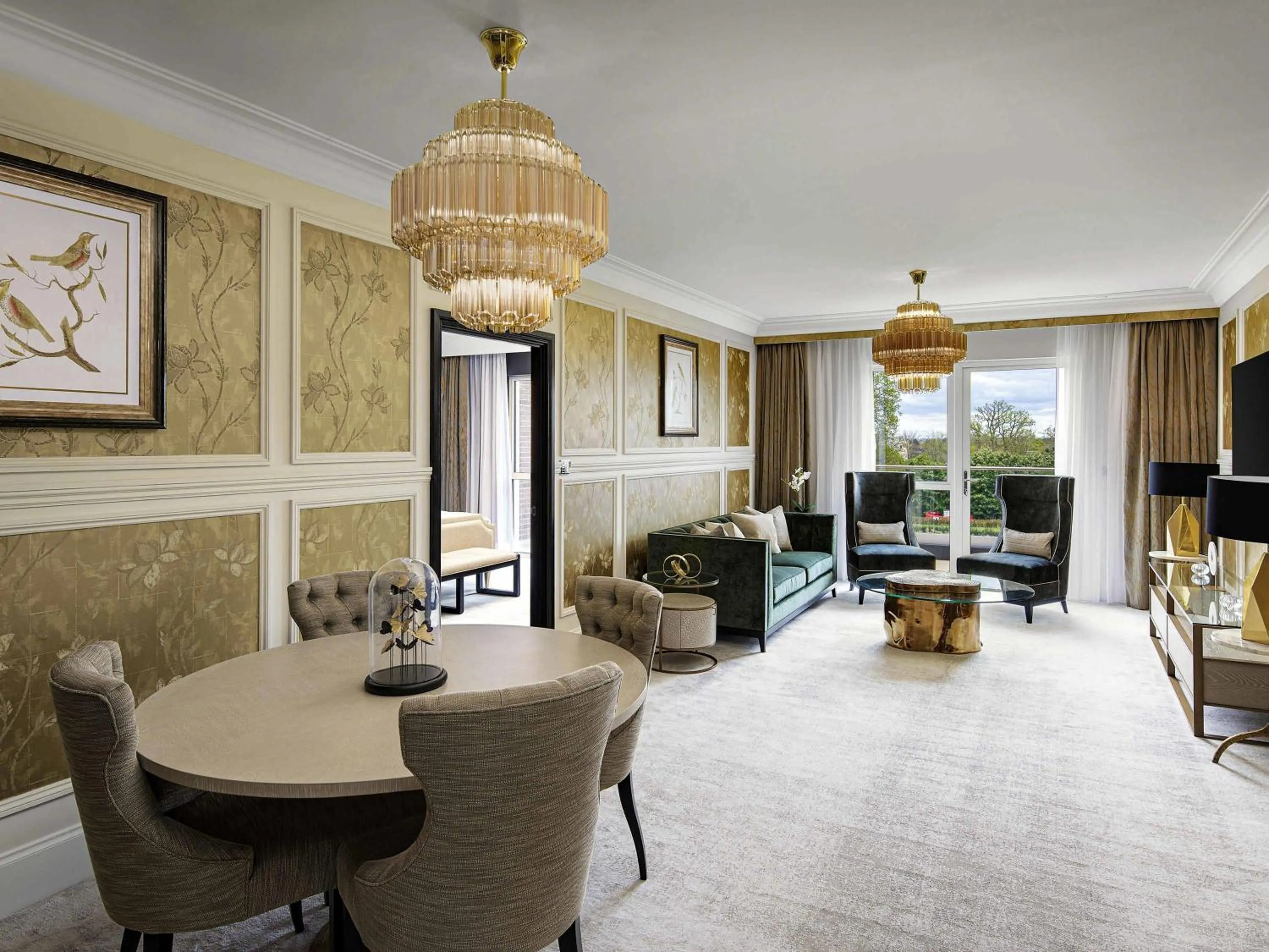 Bedroom in Fairmont Windsor Park