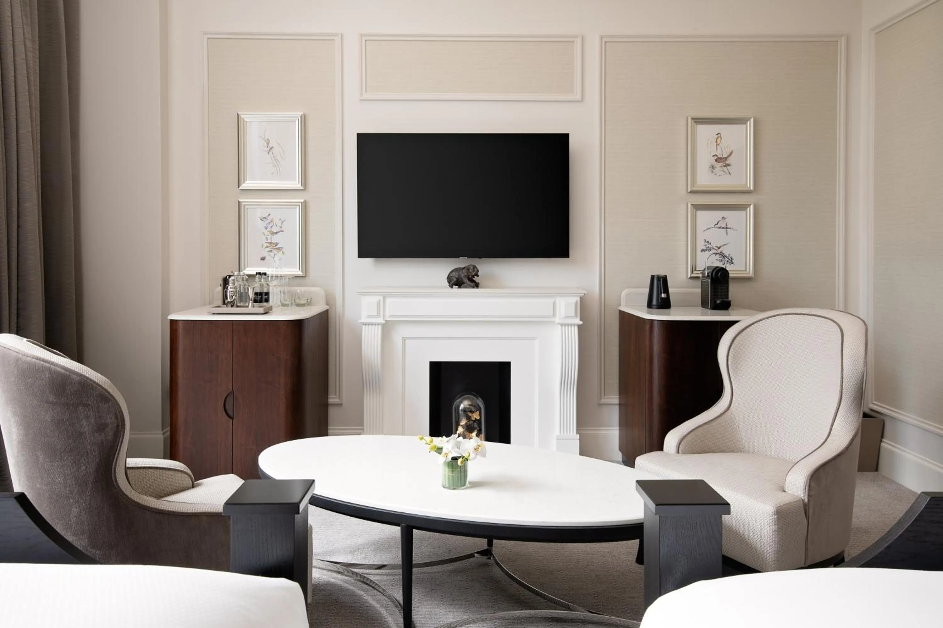 TV and multimedia in Fairmont Windsor Park