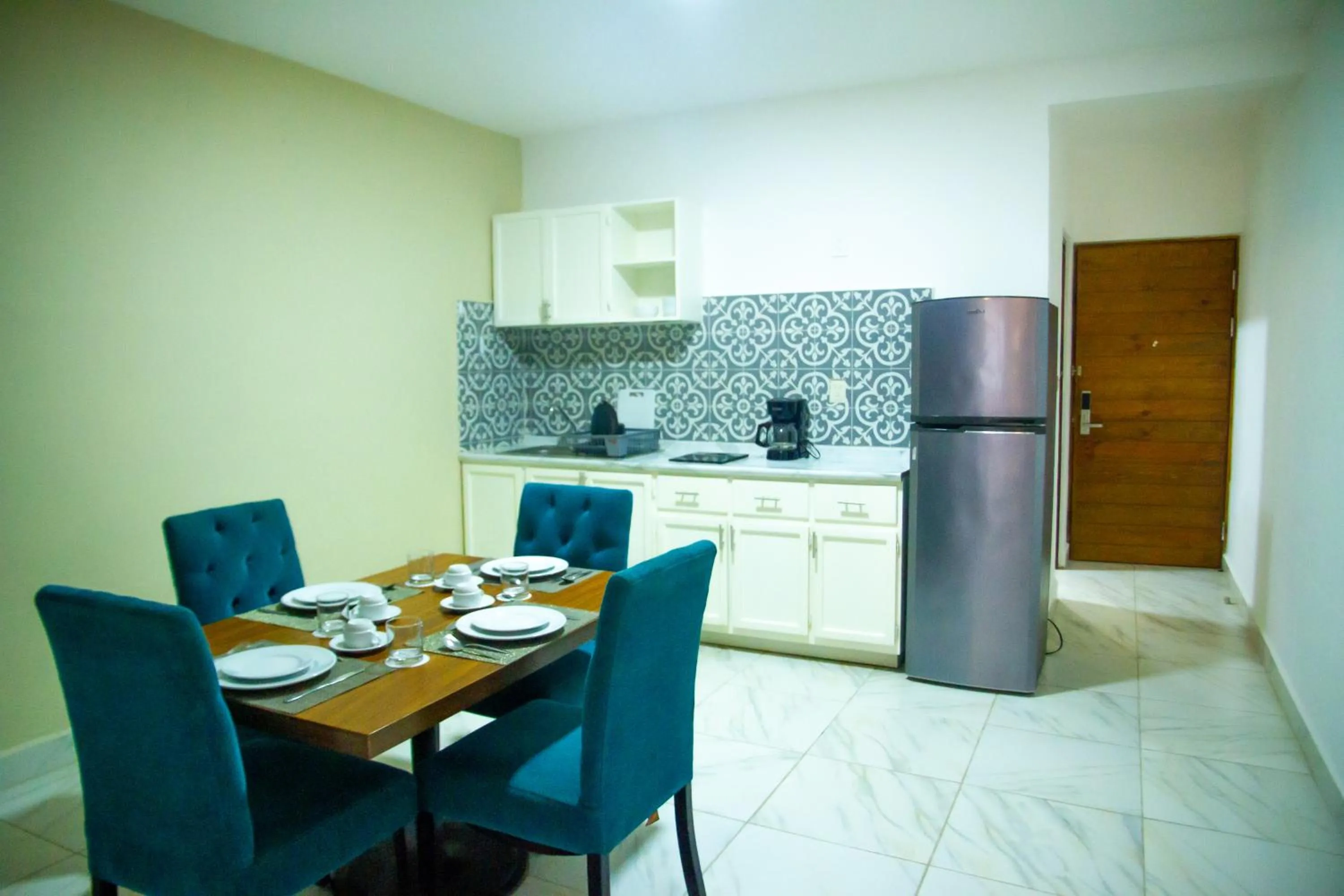 Kitchen or kitchenette in Ocean Drive Hotel