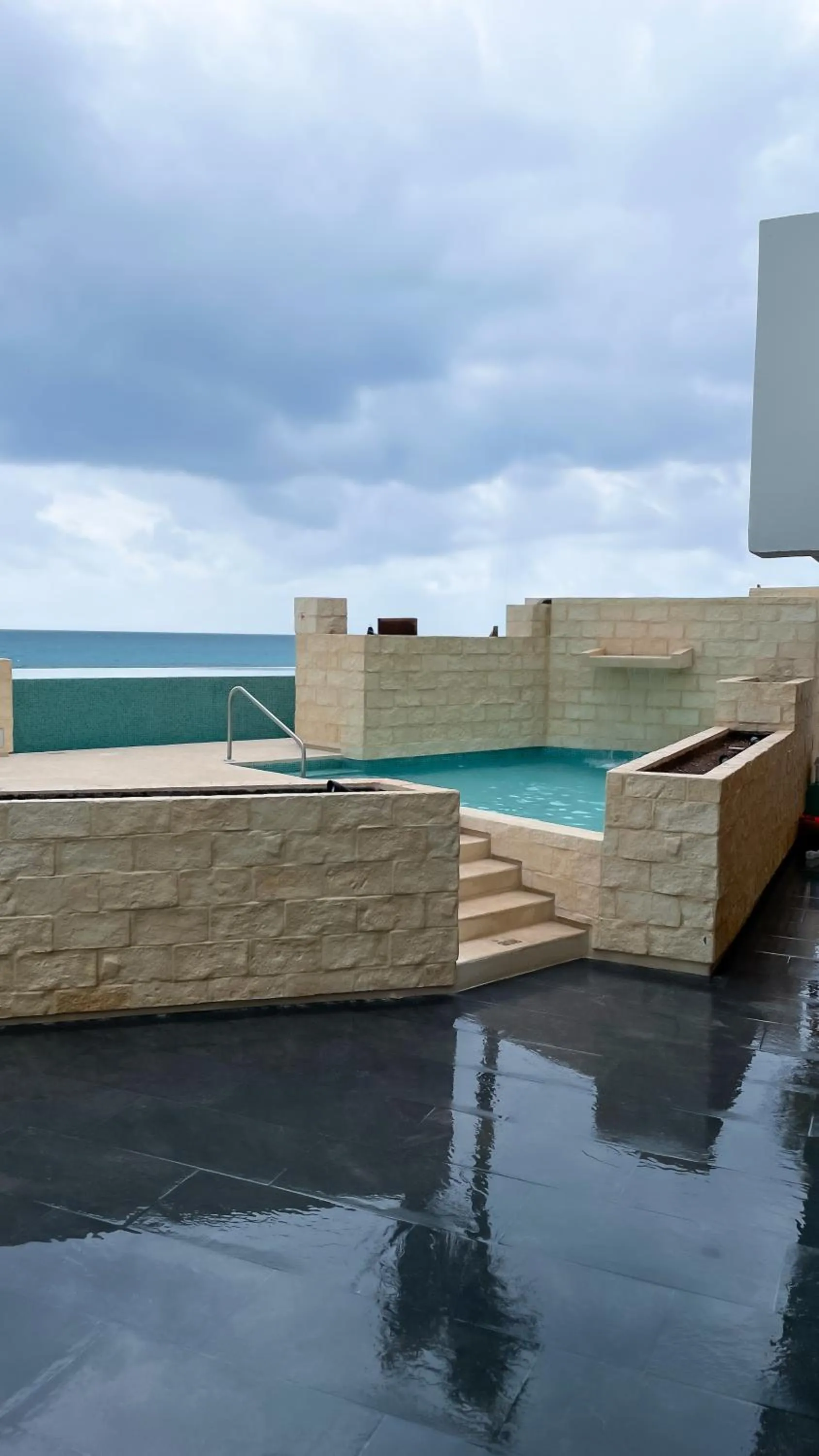 Pool view in Ocean Drive Hotel