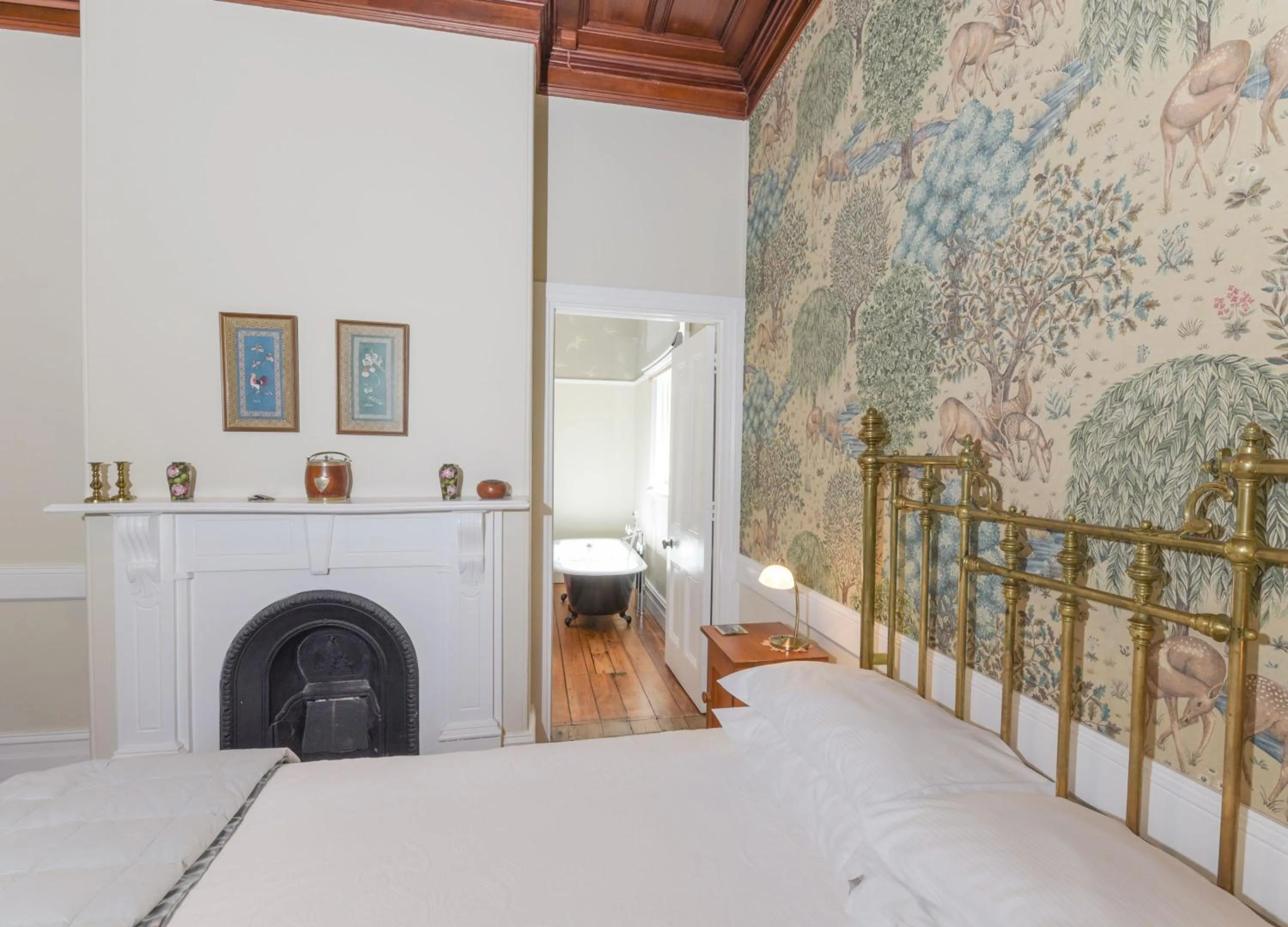 Bathroom, Bed in Dunstan House