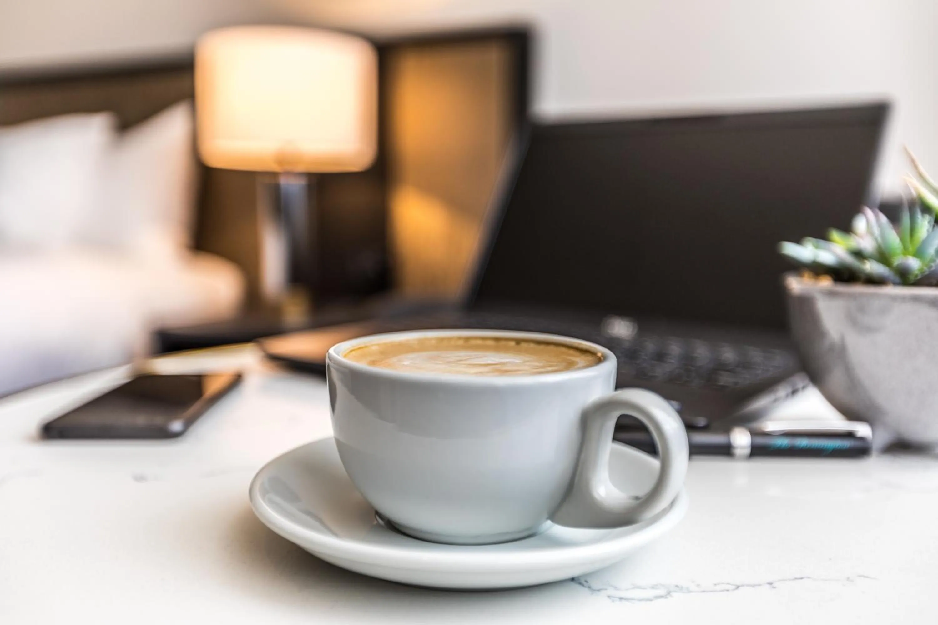 Coffee/tea facilities in The Remington Orange