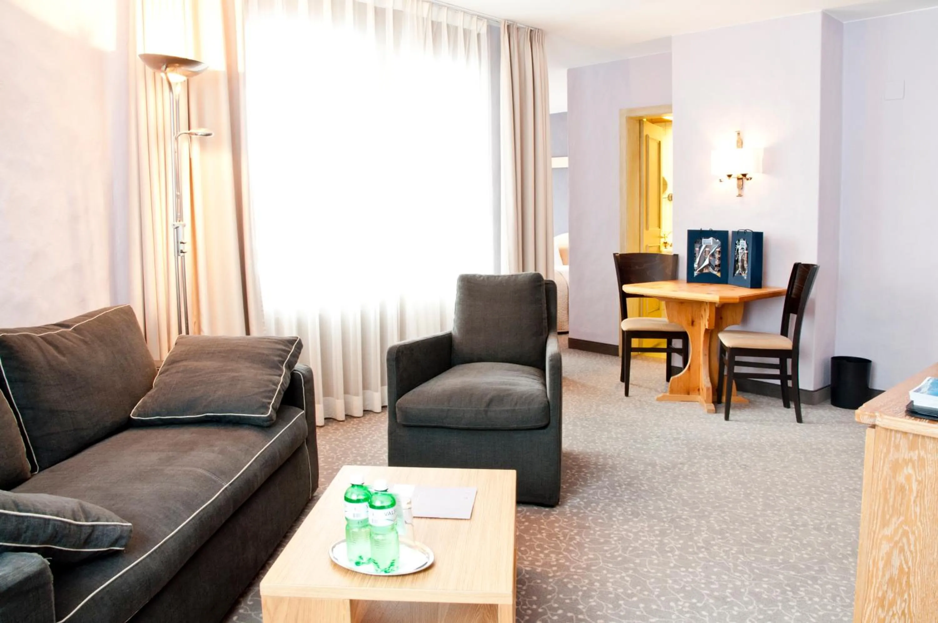 Seating area in Hotel Rosatsch