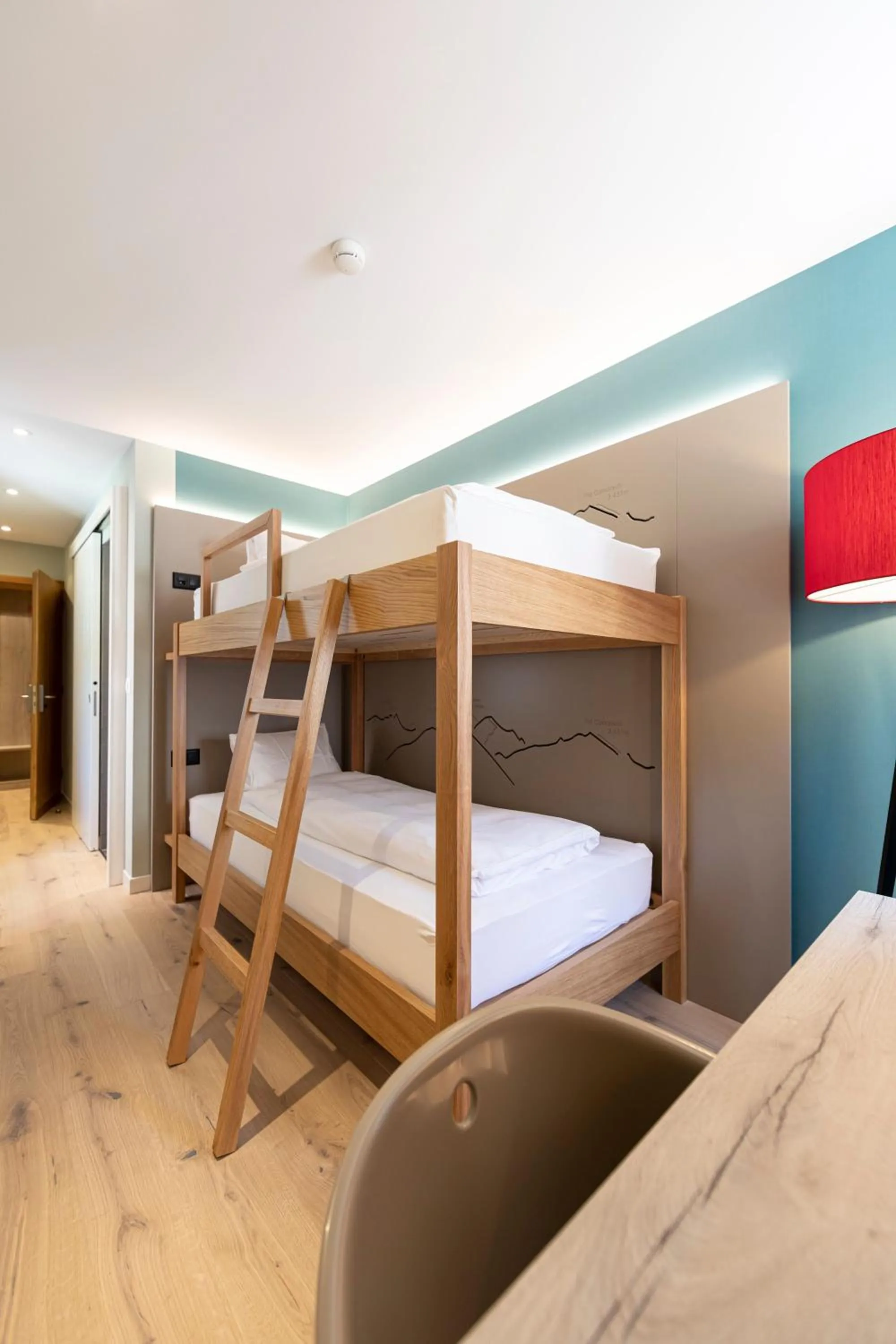 bunk bed, Bed in Hotel Rosatsch