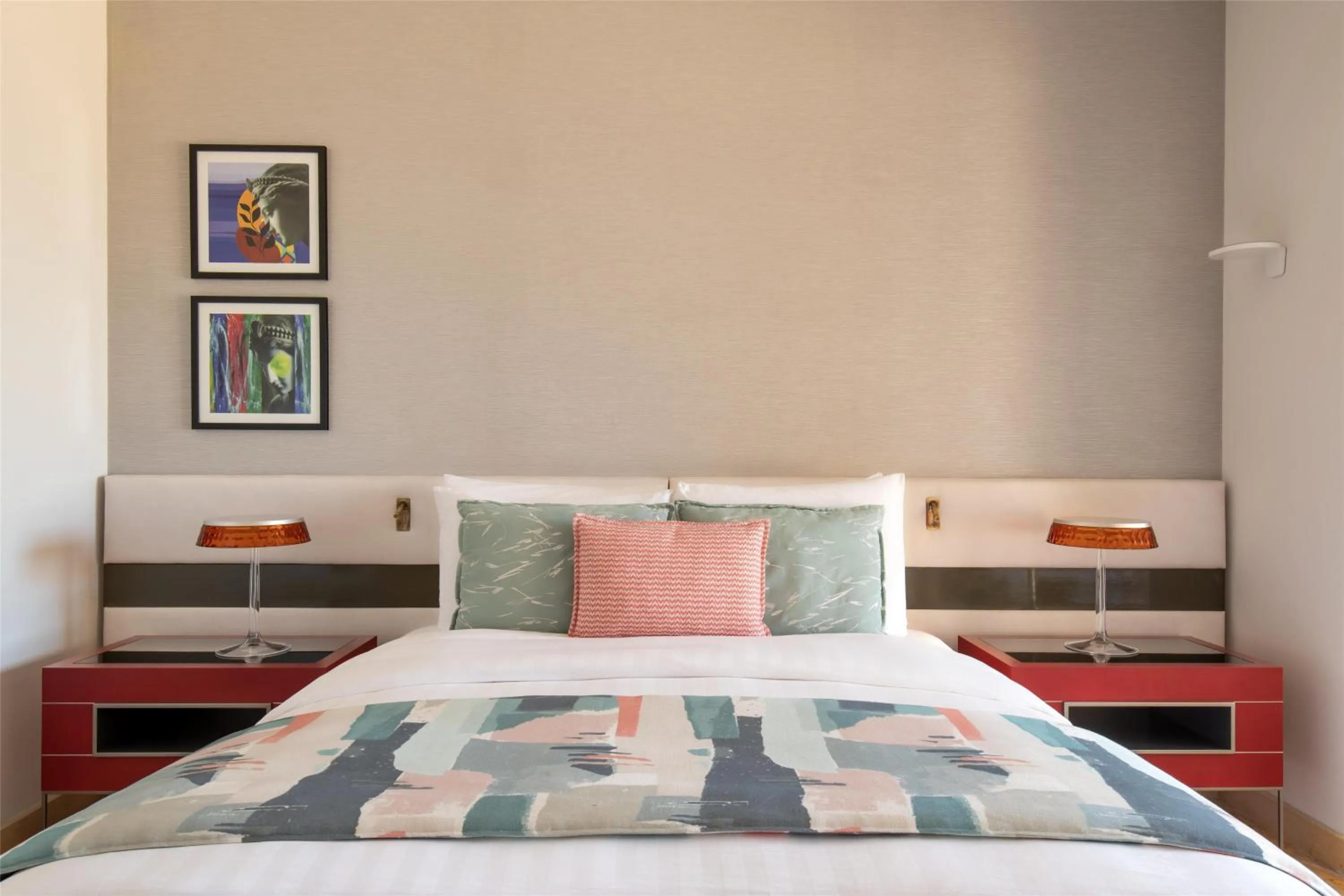 Bedroom, Bed in Kempinski Hotel Ishtar Dead Sea