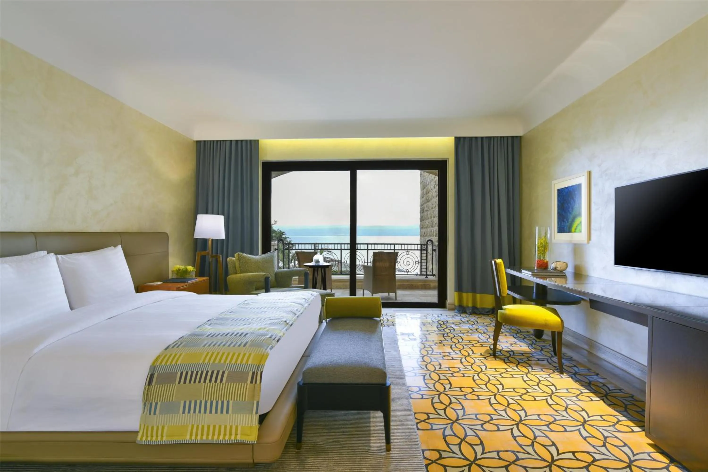 Bedroom, Bed in Kempinski Hotel Ishtar Dead Sea