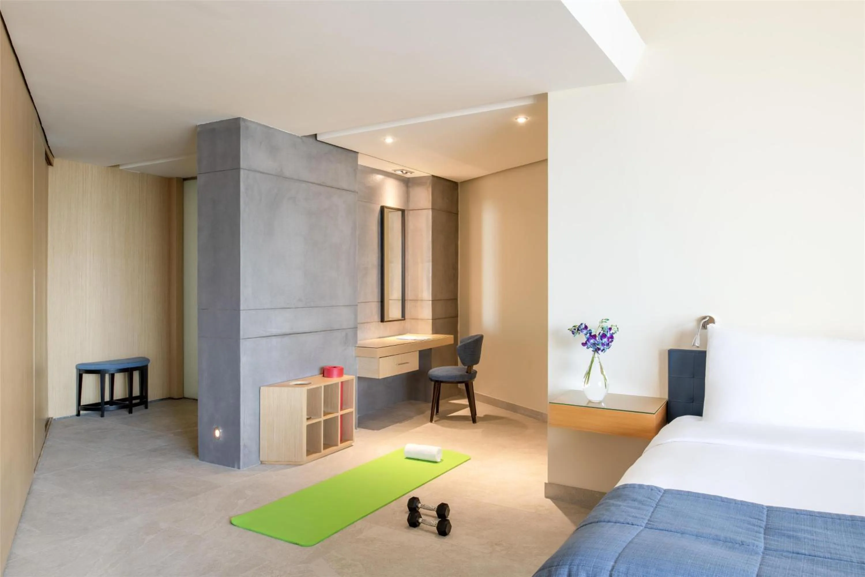 Bedroom, Bed in Kempinski Hotel Ishtar Dead Sea