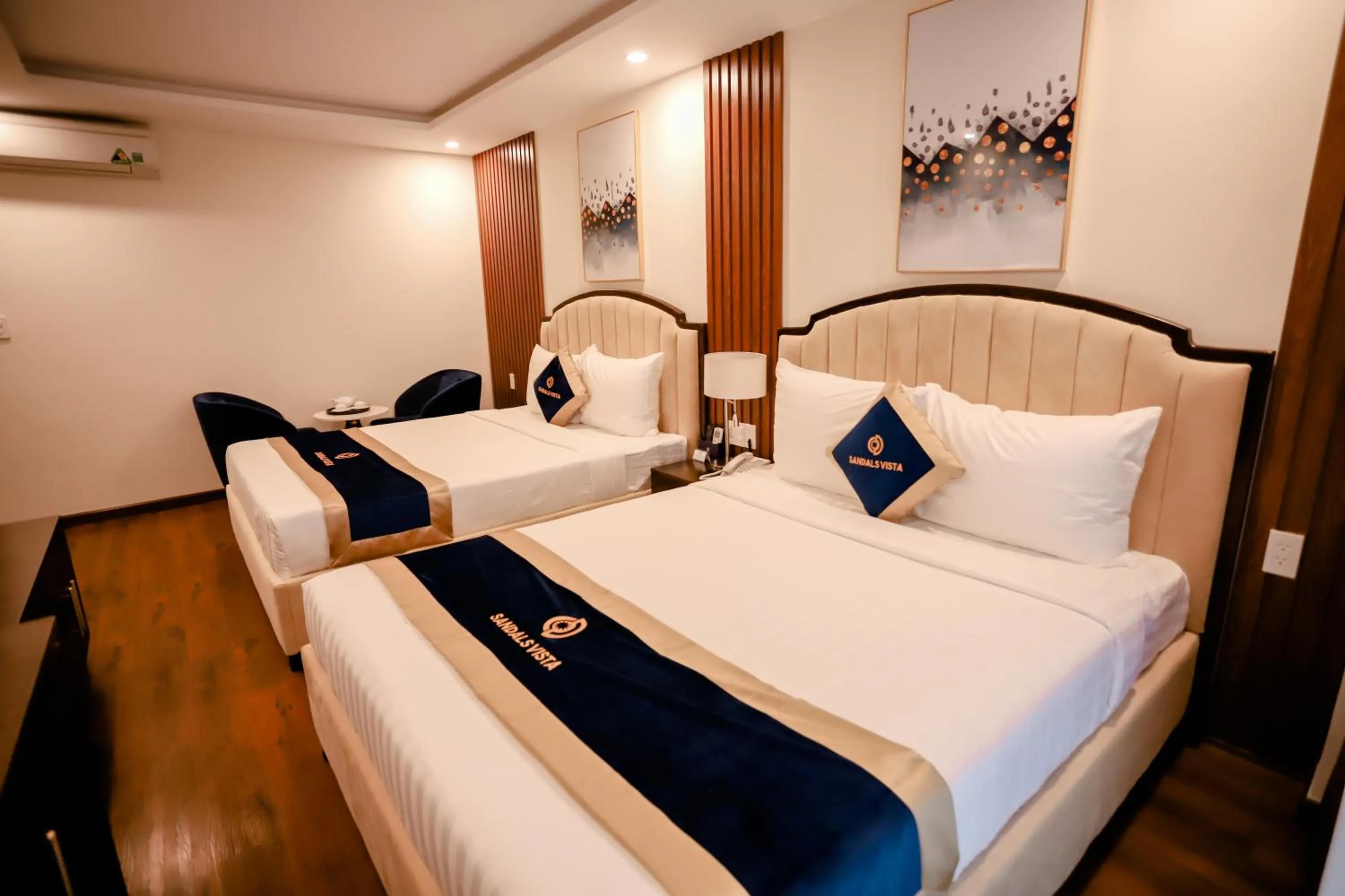 Bedroom, Bed in Sandals Vista Hotel