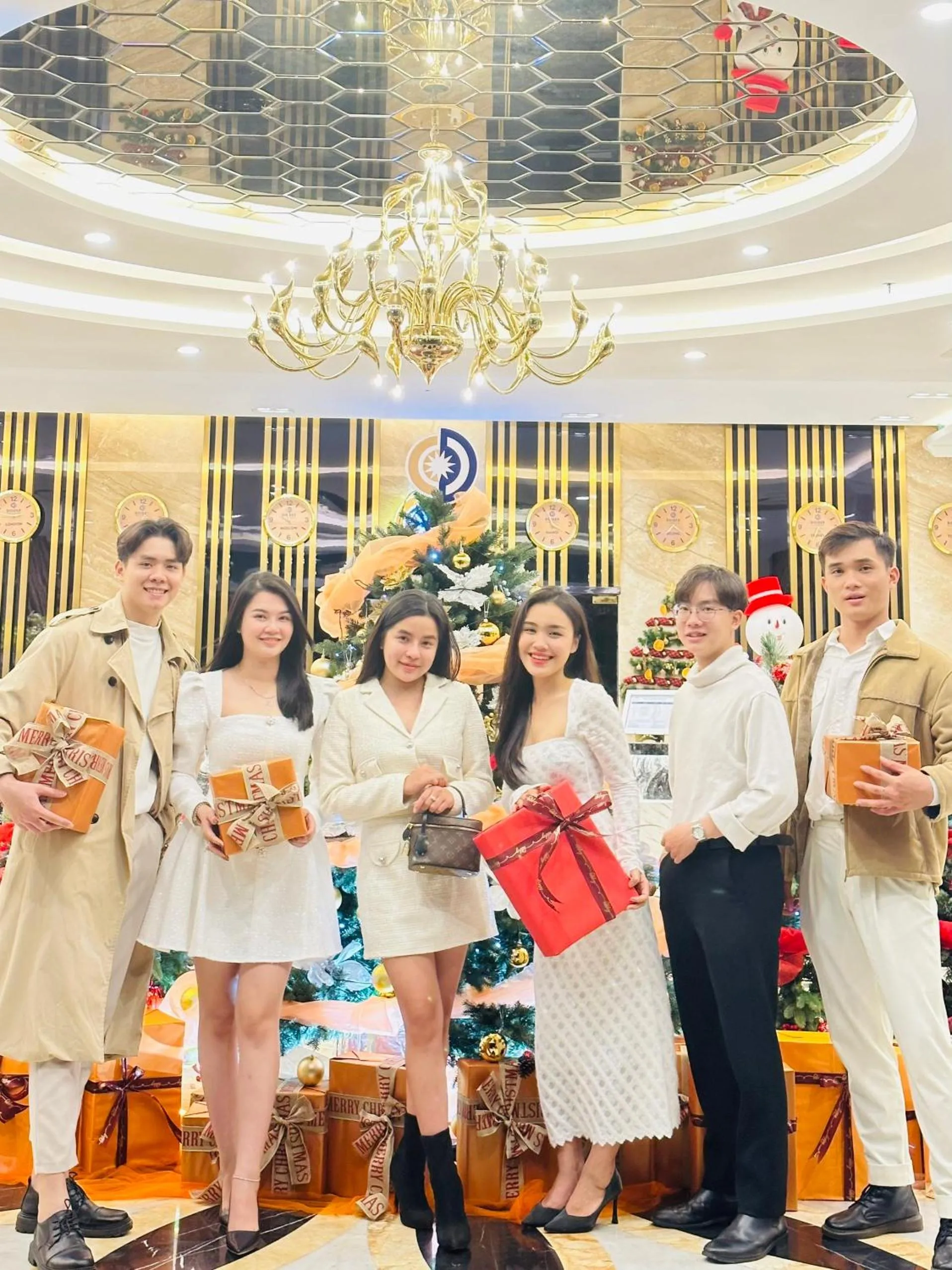 group of guests in Sandals Vista Hotel