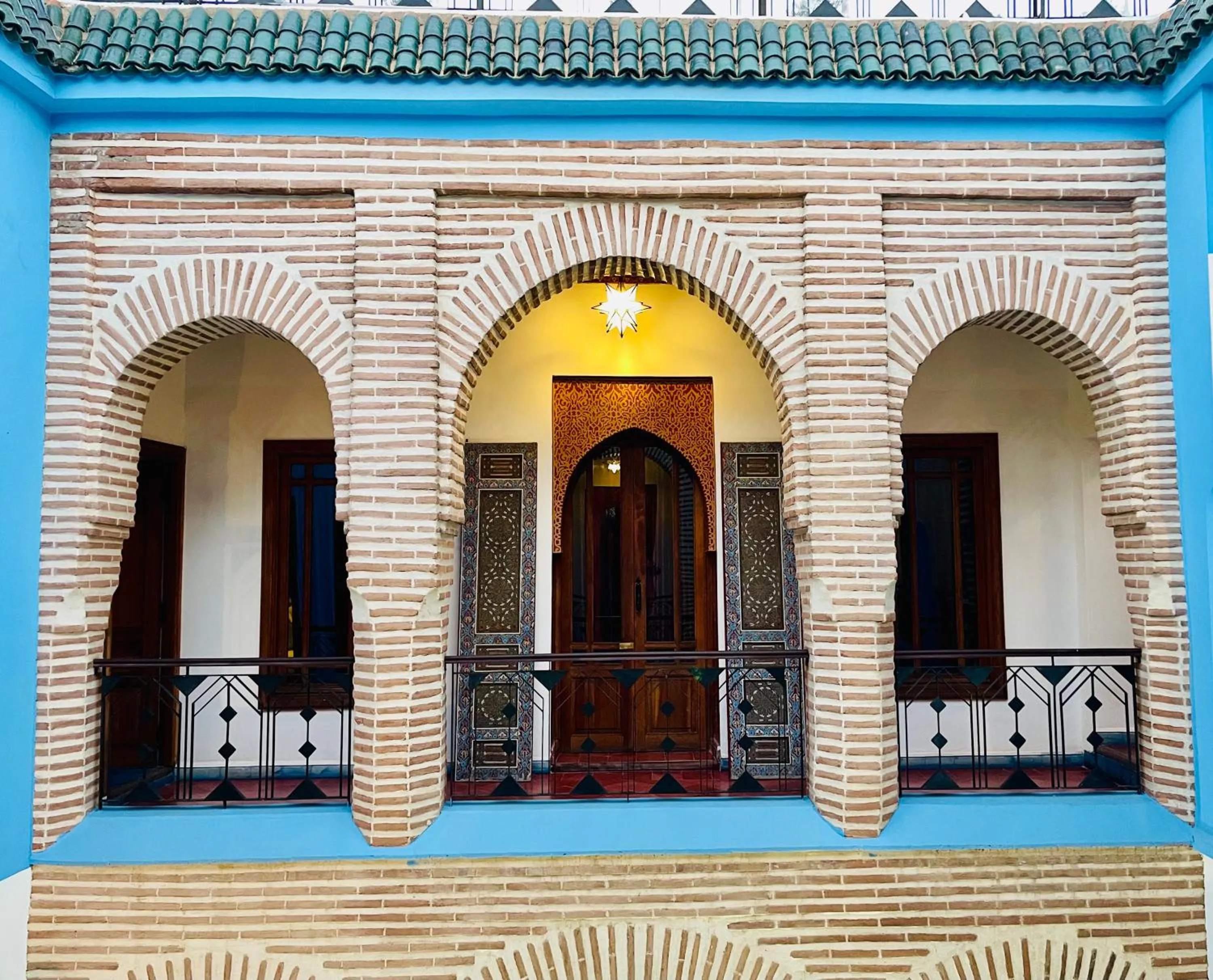 Property building in Riad Zarka By La Siredrah