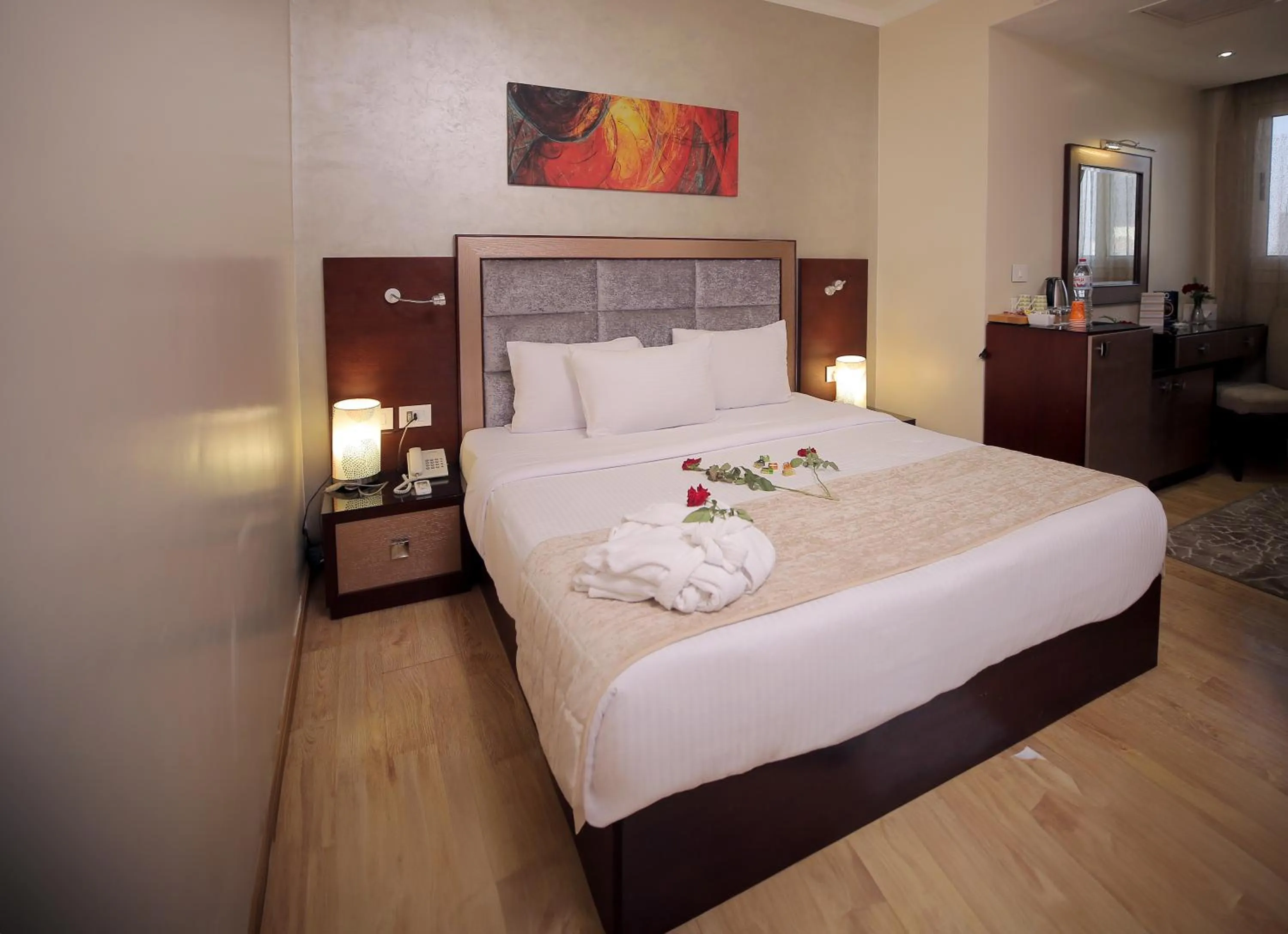 Photo of the whole room, Bed in Cairo Taj Hotels & Suites - Dokki