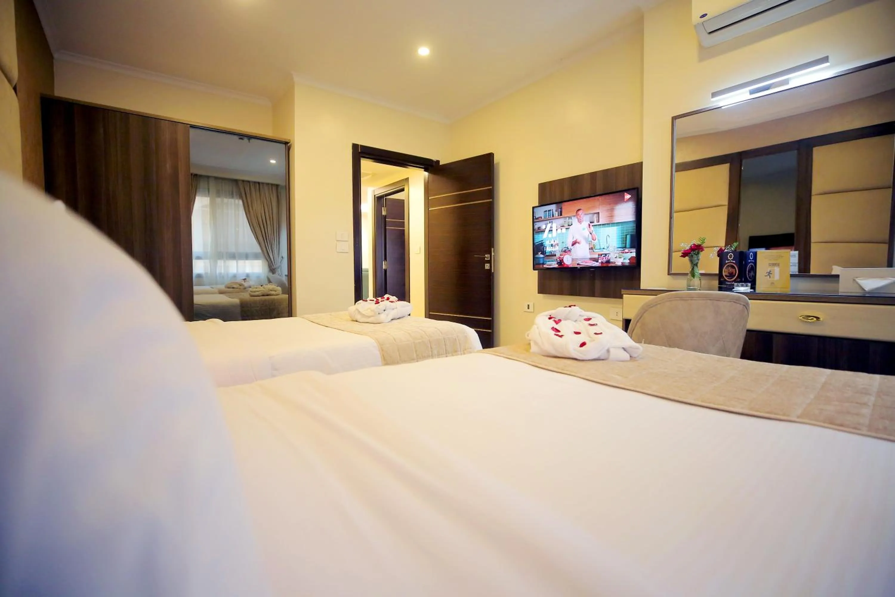 Bed in Cairo Taj Hotels & Suites - Dokki