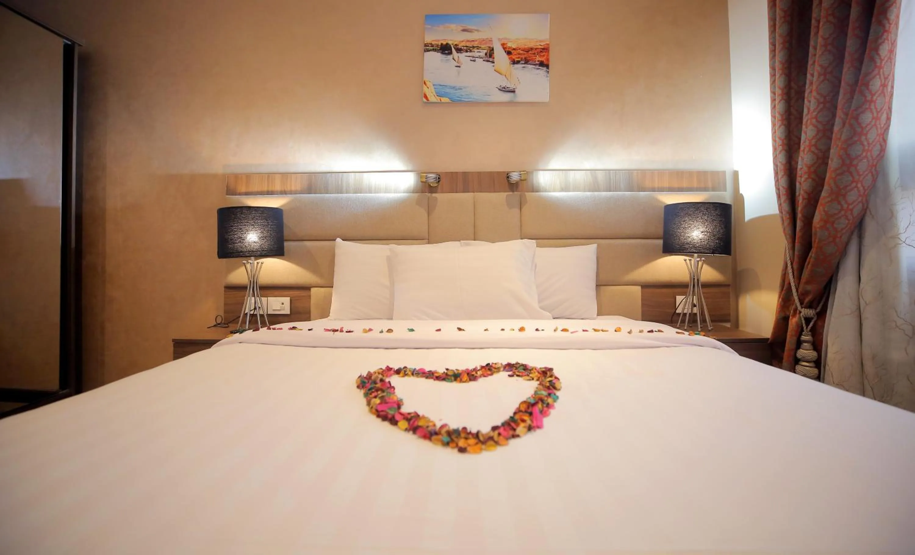 Bed in Cairo Taj Hotels & Suites - Dokki