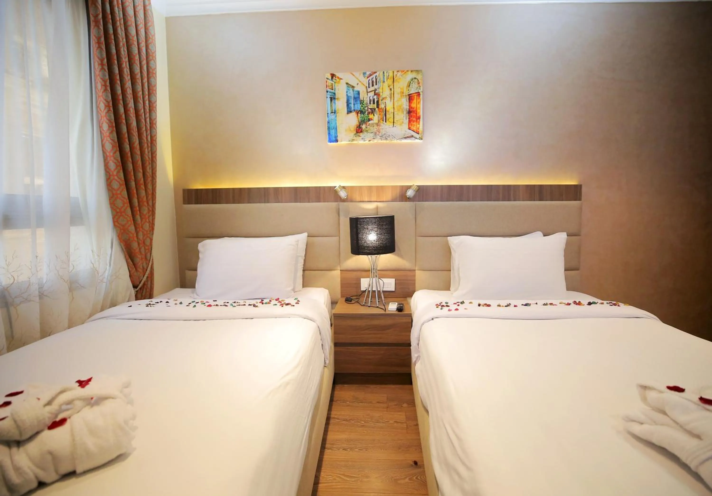 Bed in Cairo Taj Hotels & Suites - Dokki