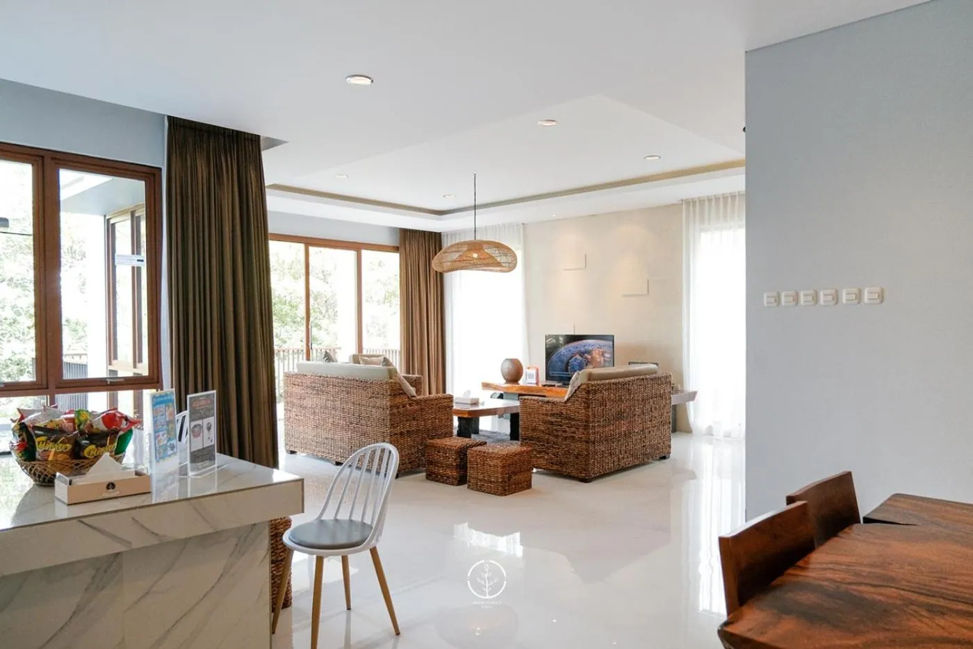 Living room in Asmaya Hill View Villa 7 bedrooms with a private swimming pool and billiard table