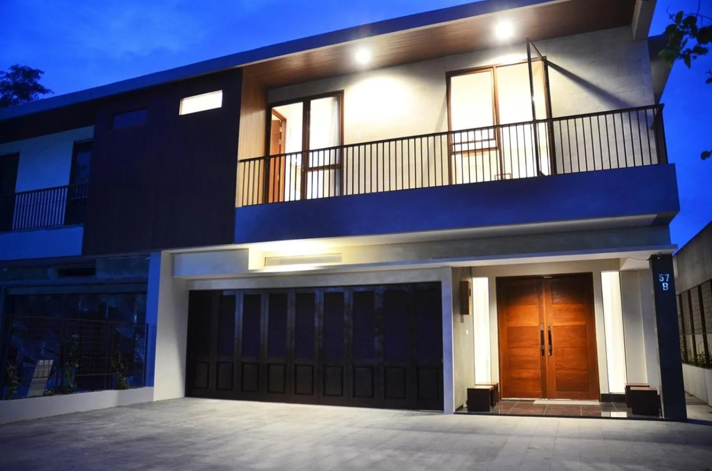 Property building in Asmaya Hill View Villa 7 bedrooms with a private swimming pool and billiard table