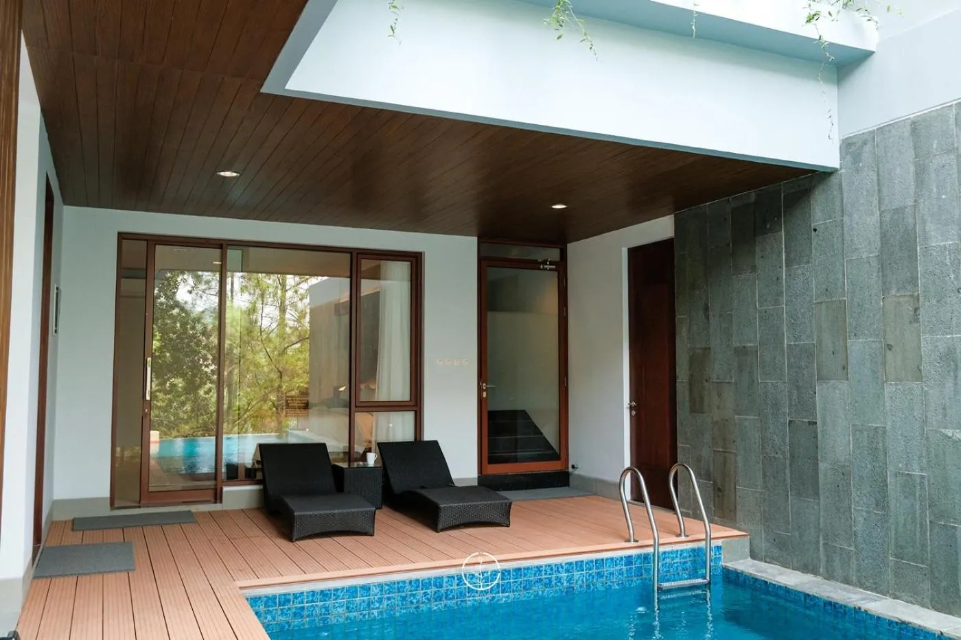 Swimming pool in Asmaya Hill View Villa 7 bedrooms with a private swimming pool and billiard table