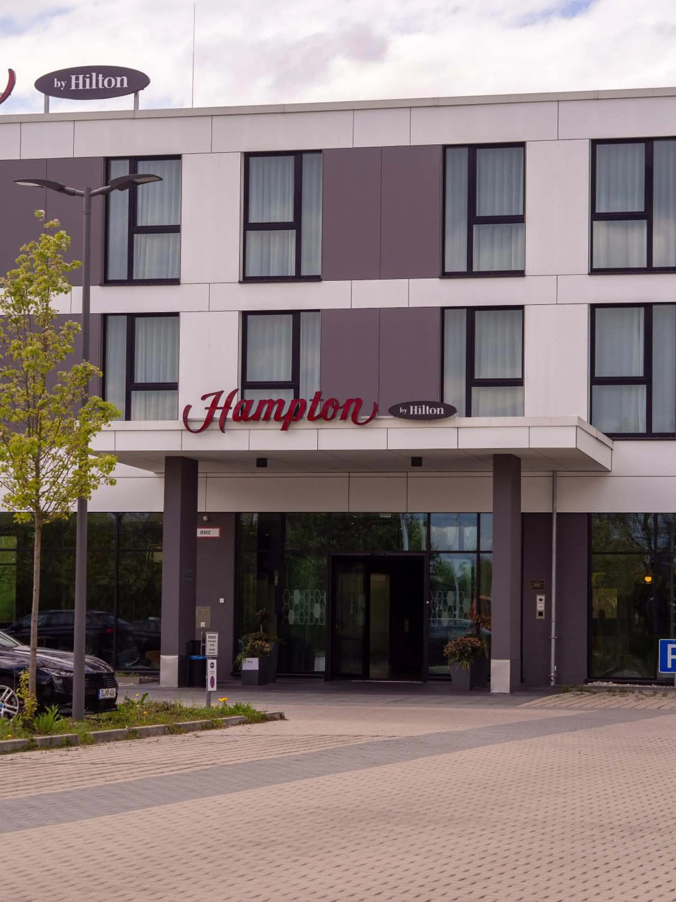 Property building in Hampton by Hilton Munich Airport South