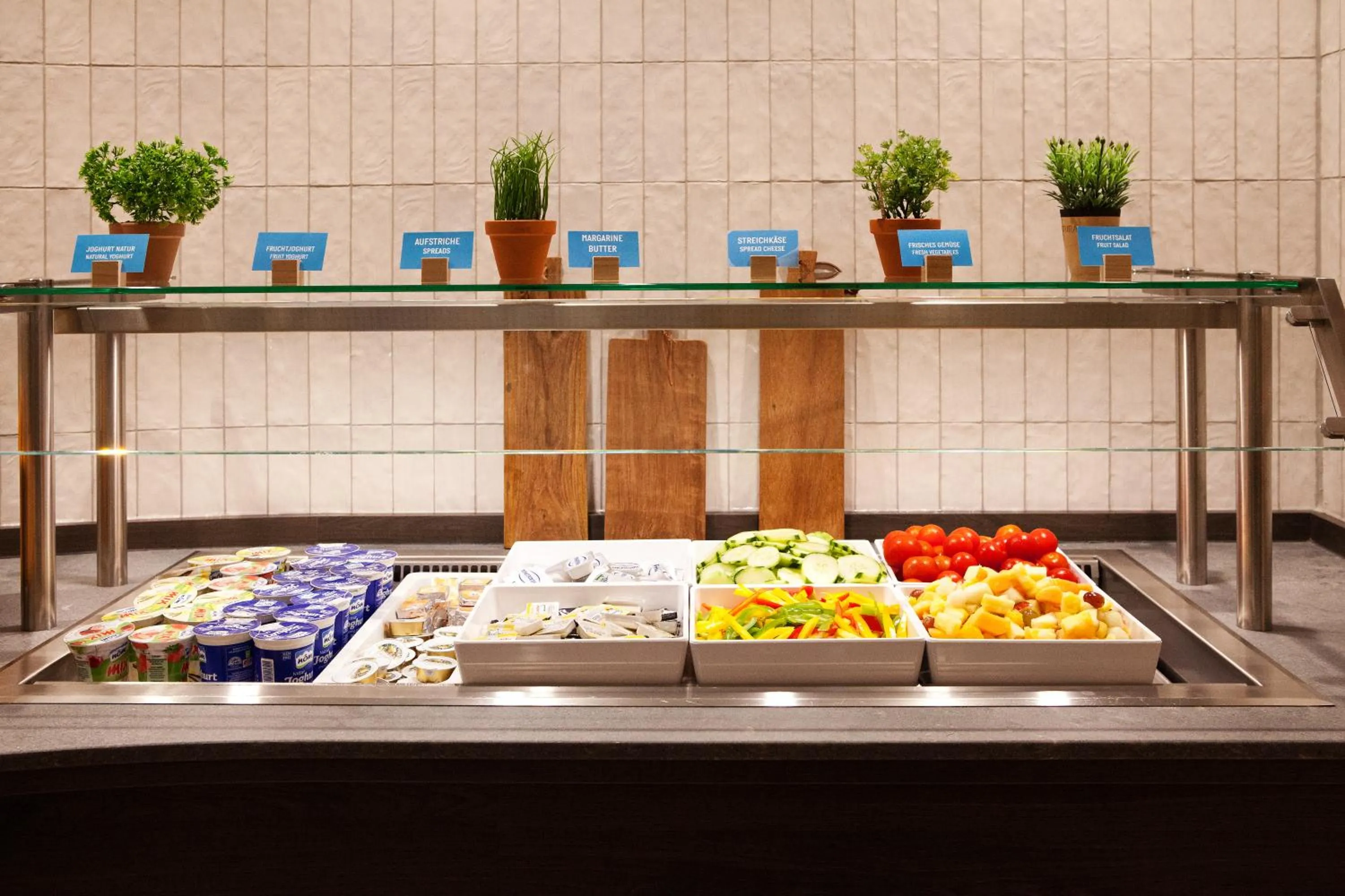 Food and drinks in Hampton by Hilton Munich Airport South