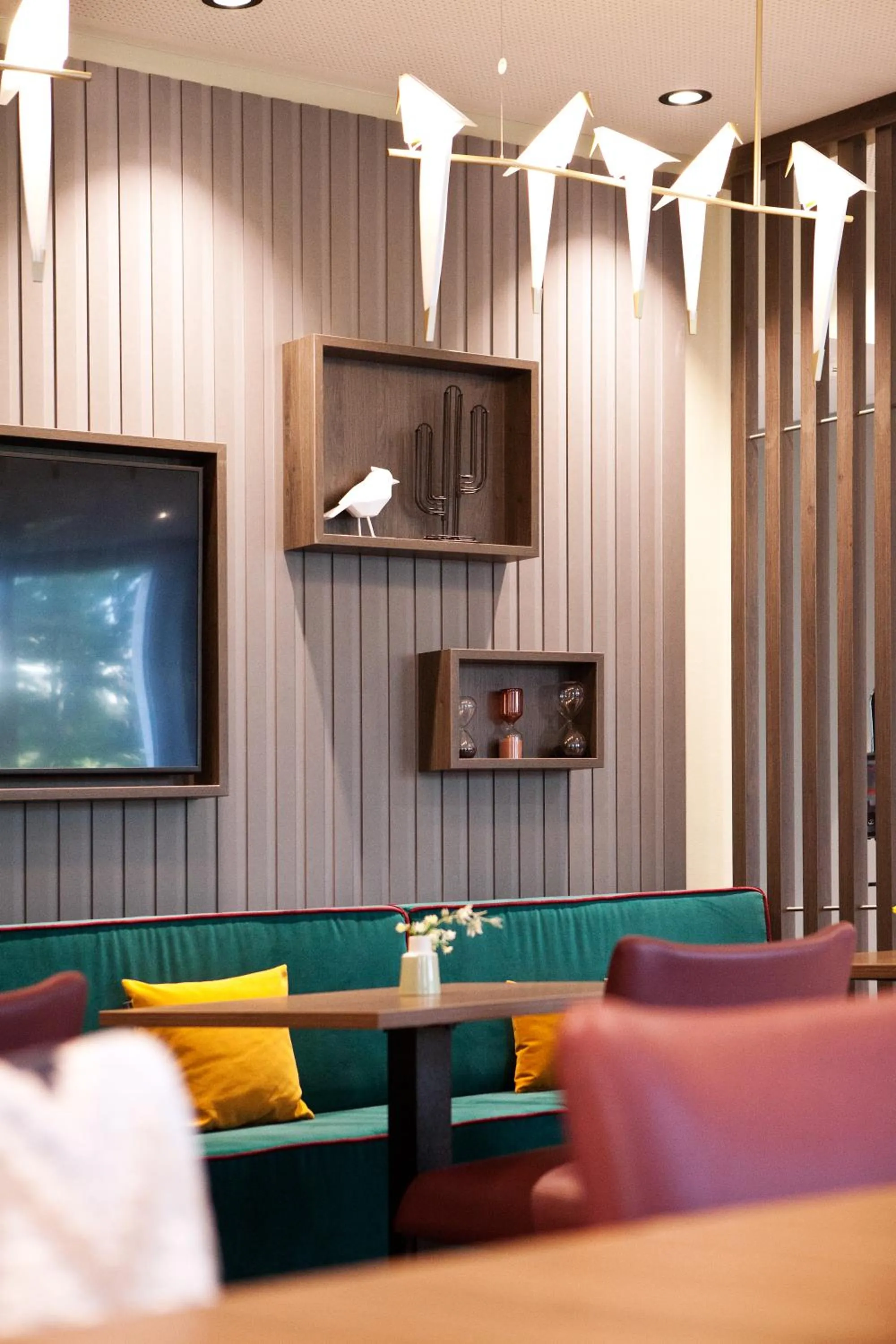 TV and multimedia in Hampton by Hilton Munich Airport South