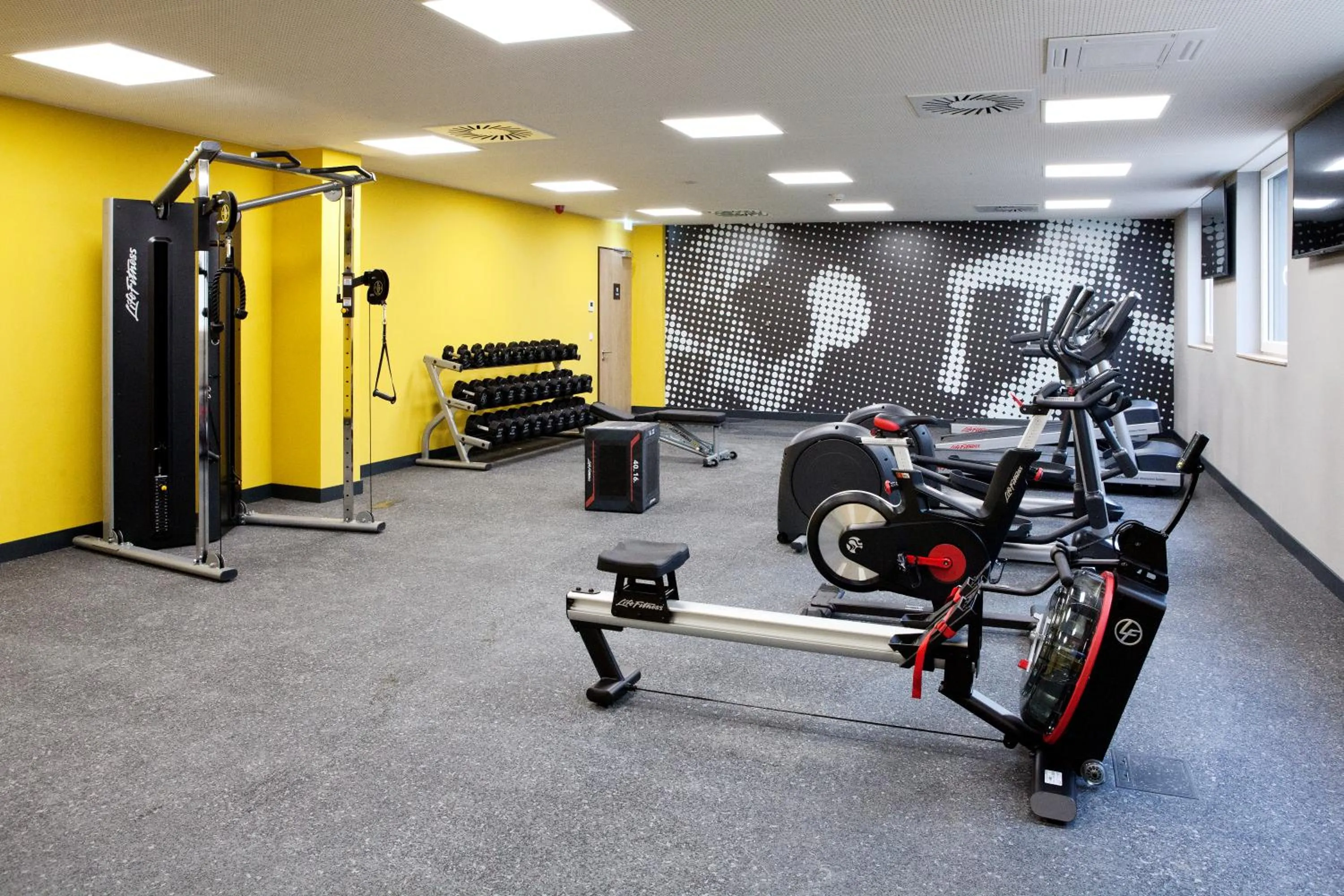 Fitness centre/facilities in Hampton by Hilton Munich Airport South
