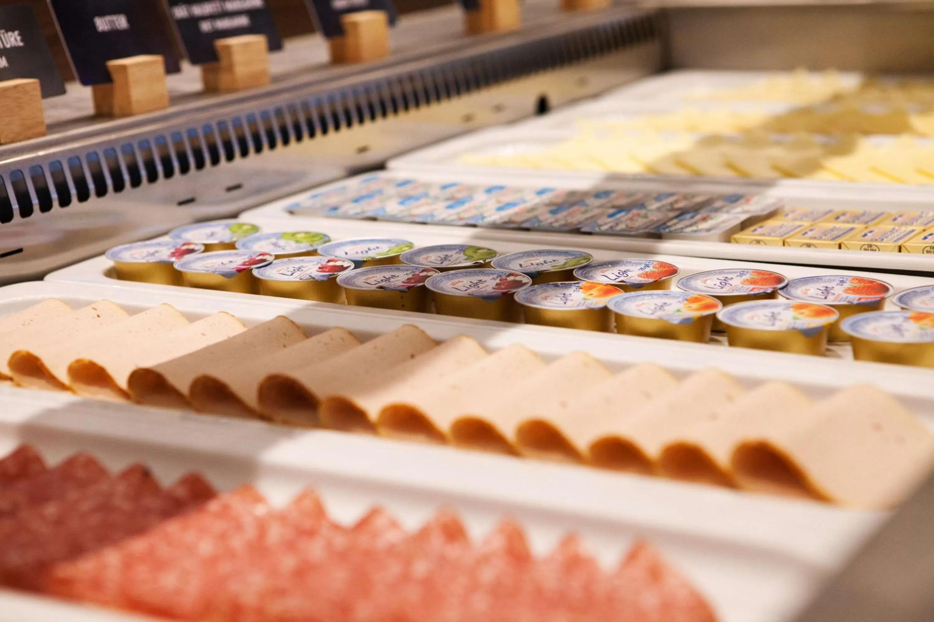 Breakfast in Hampton by Hilton Munich Airport South