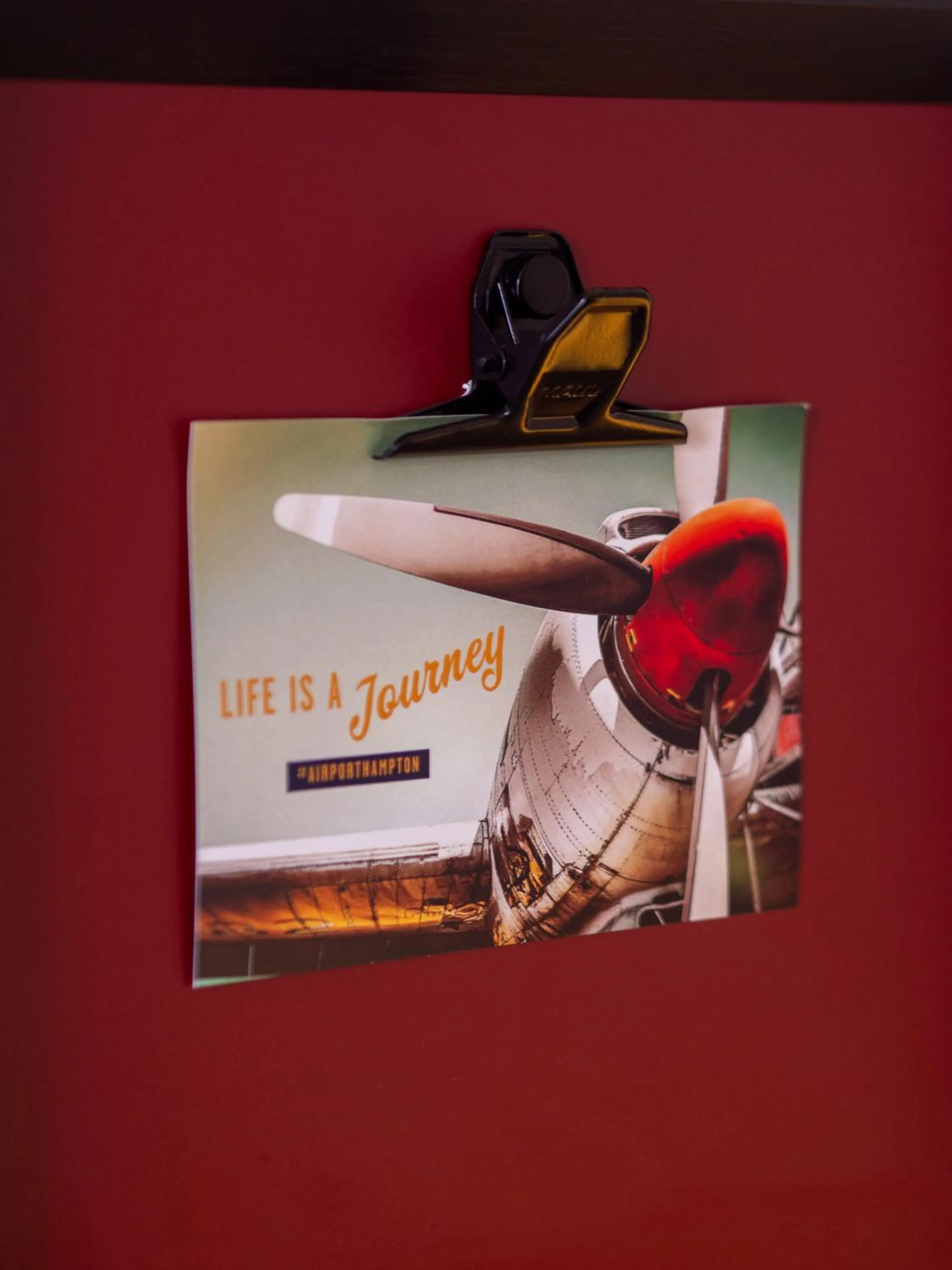 Communal lounge/ TV room in Hampton by Hilton Munich Airport South