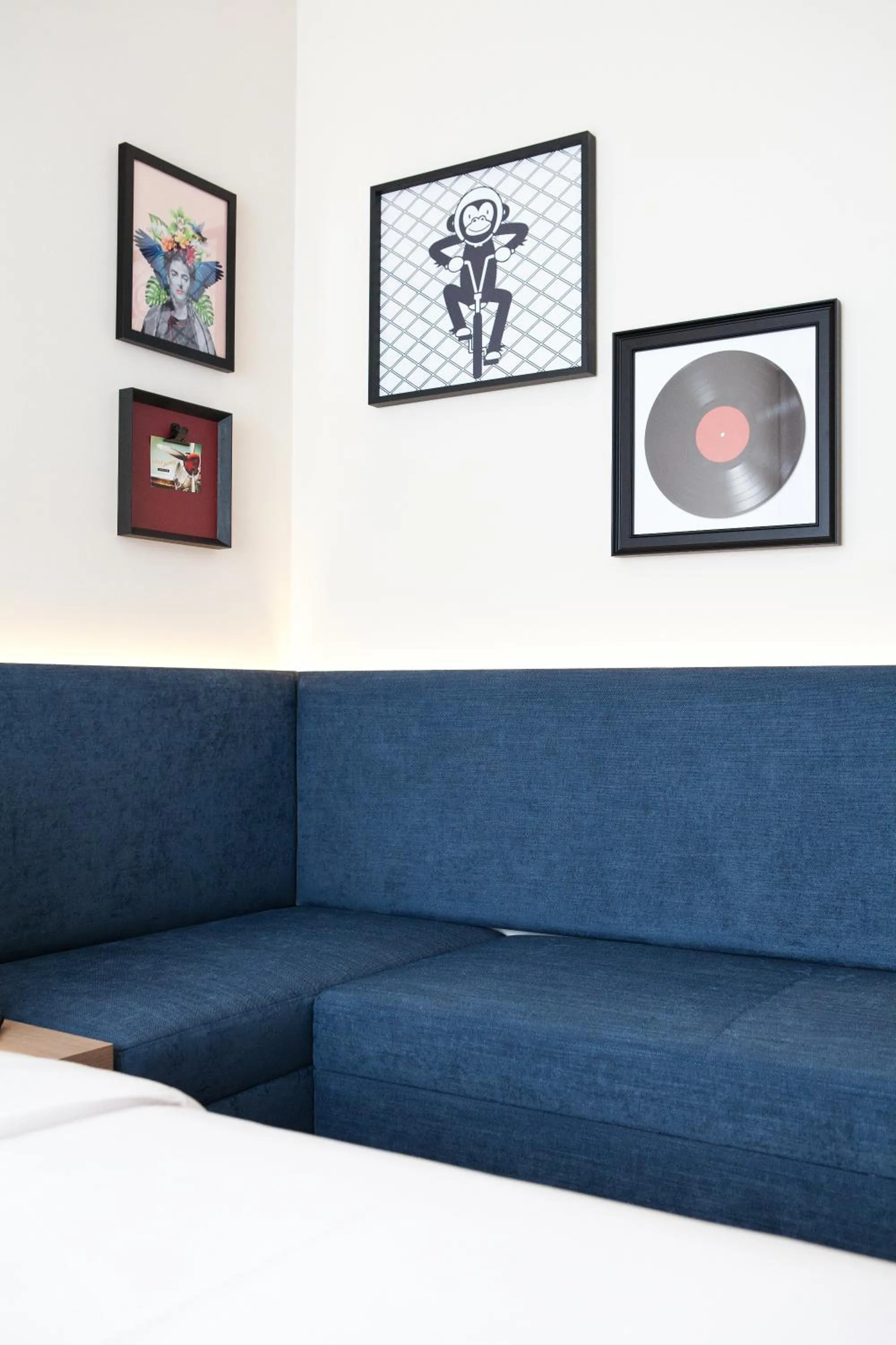 Living room in Hampton by Hilton Munich Airport South