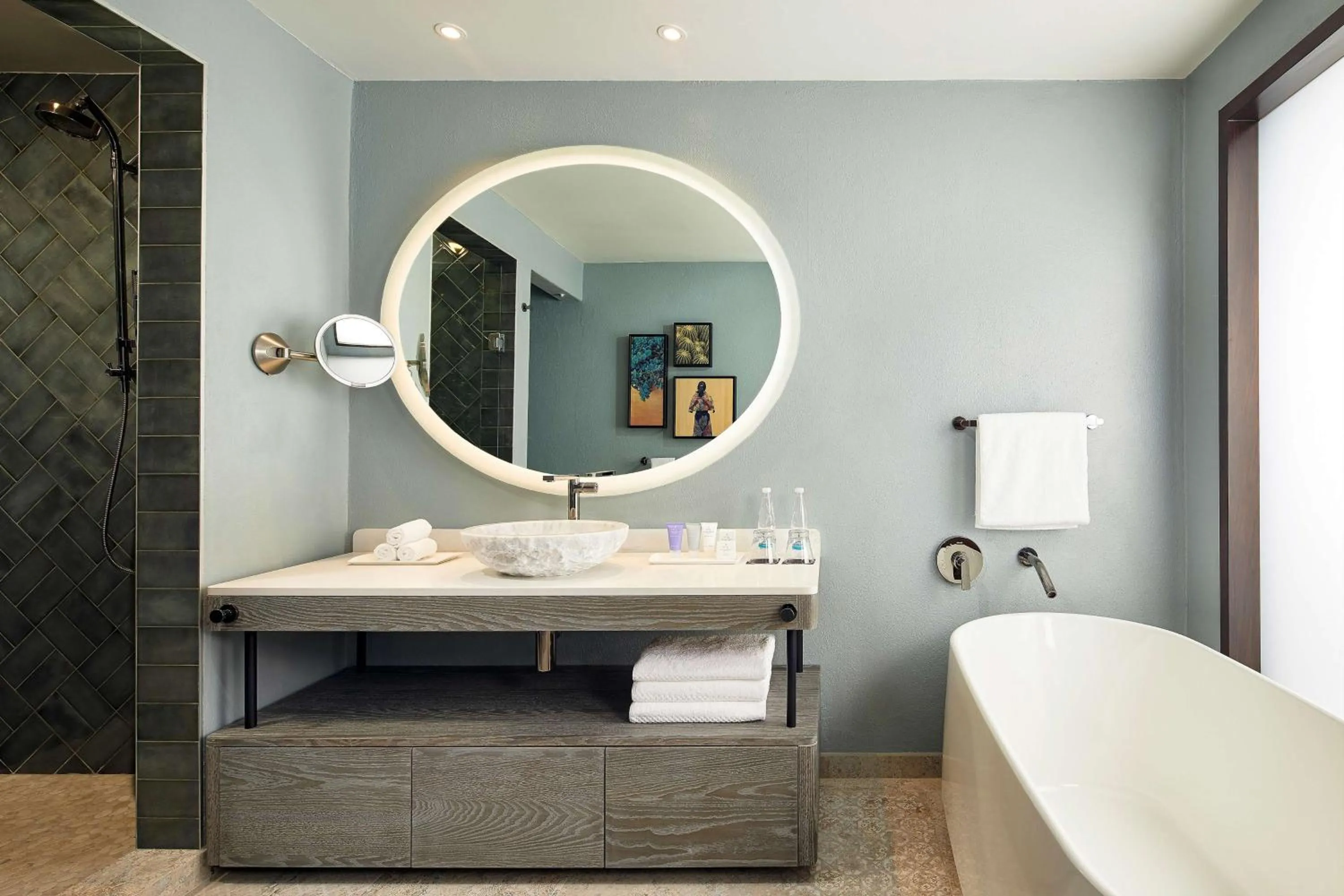 Photo of the whole room in Hilton Grand Vacations Club La Pacifica Los Cabos