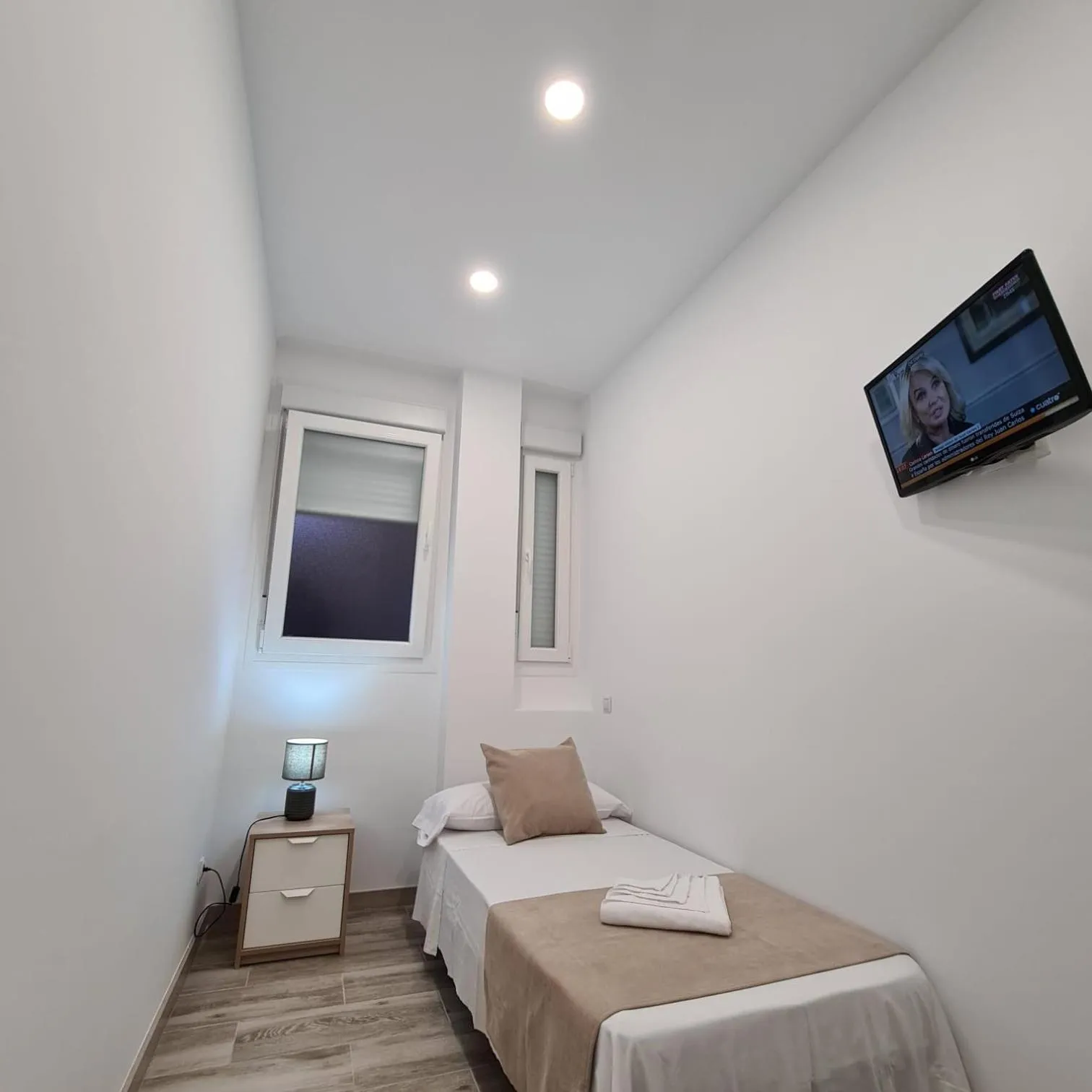 Bed in Hostal Las Fronteras