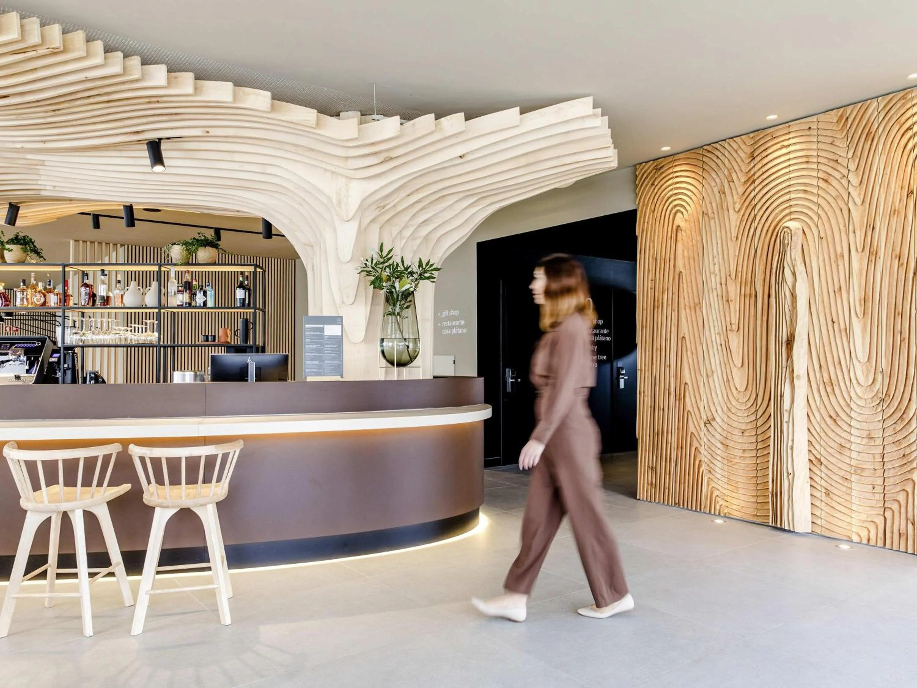 Lounge or bar in Mercure Fátima