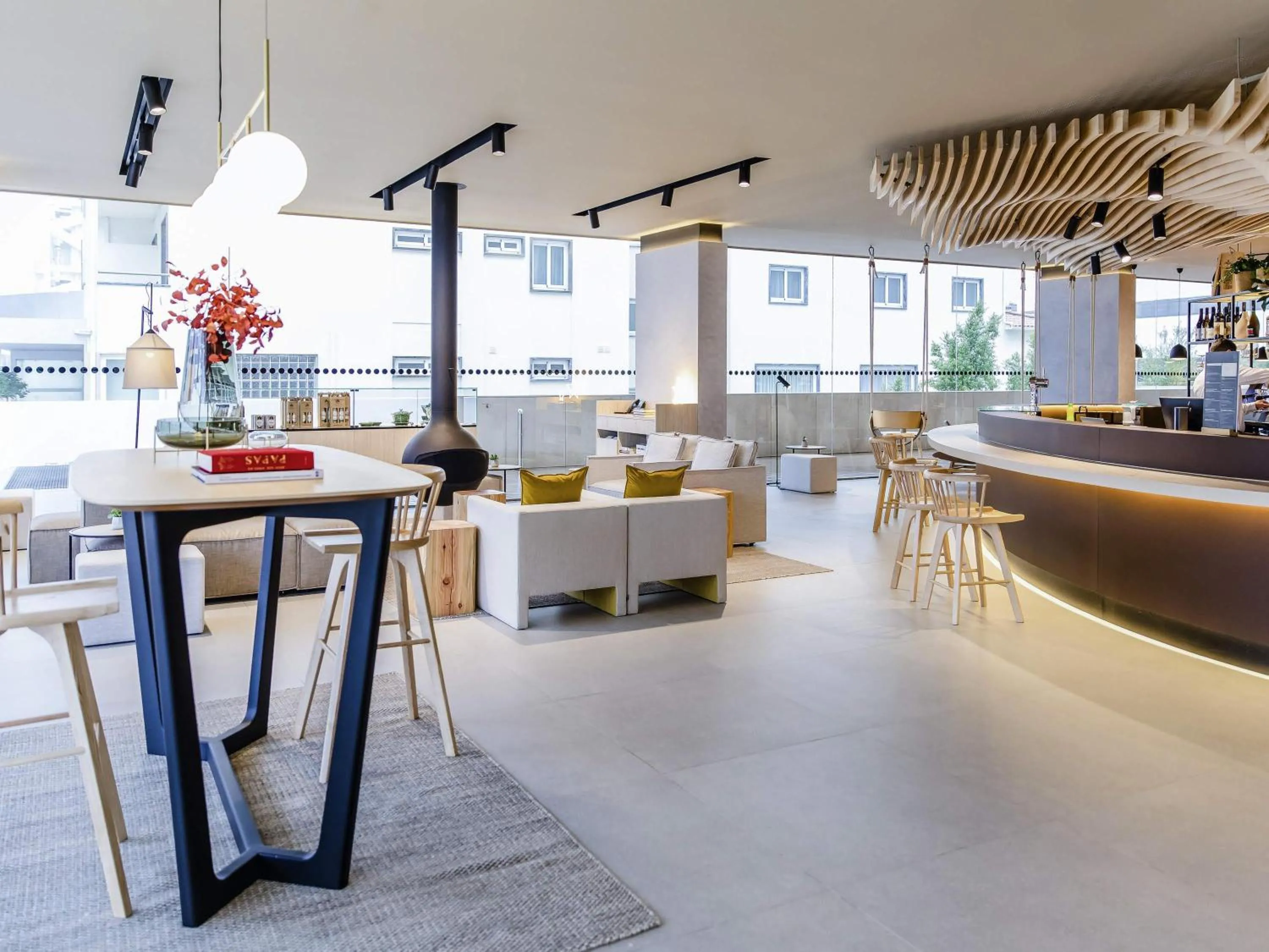 Lounge or bar in Mercure Fátima