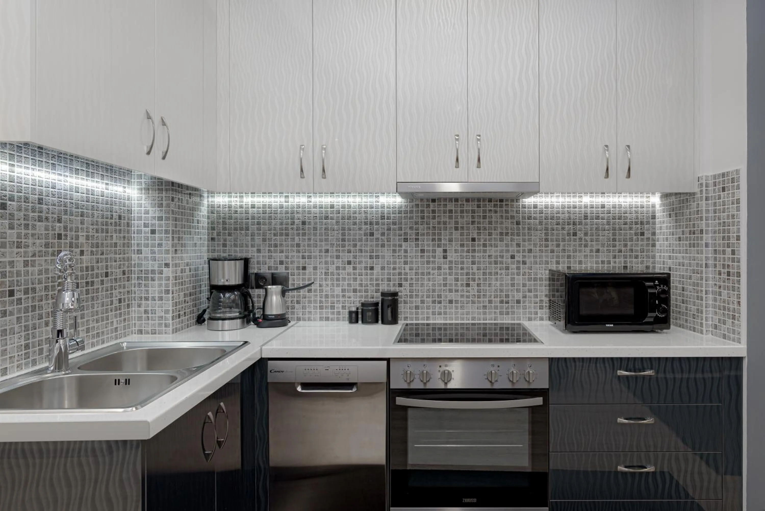 Kitchen or kitchenette in Acropolis Deluxe Apartment