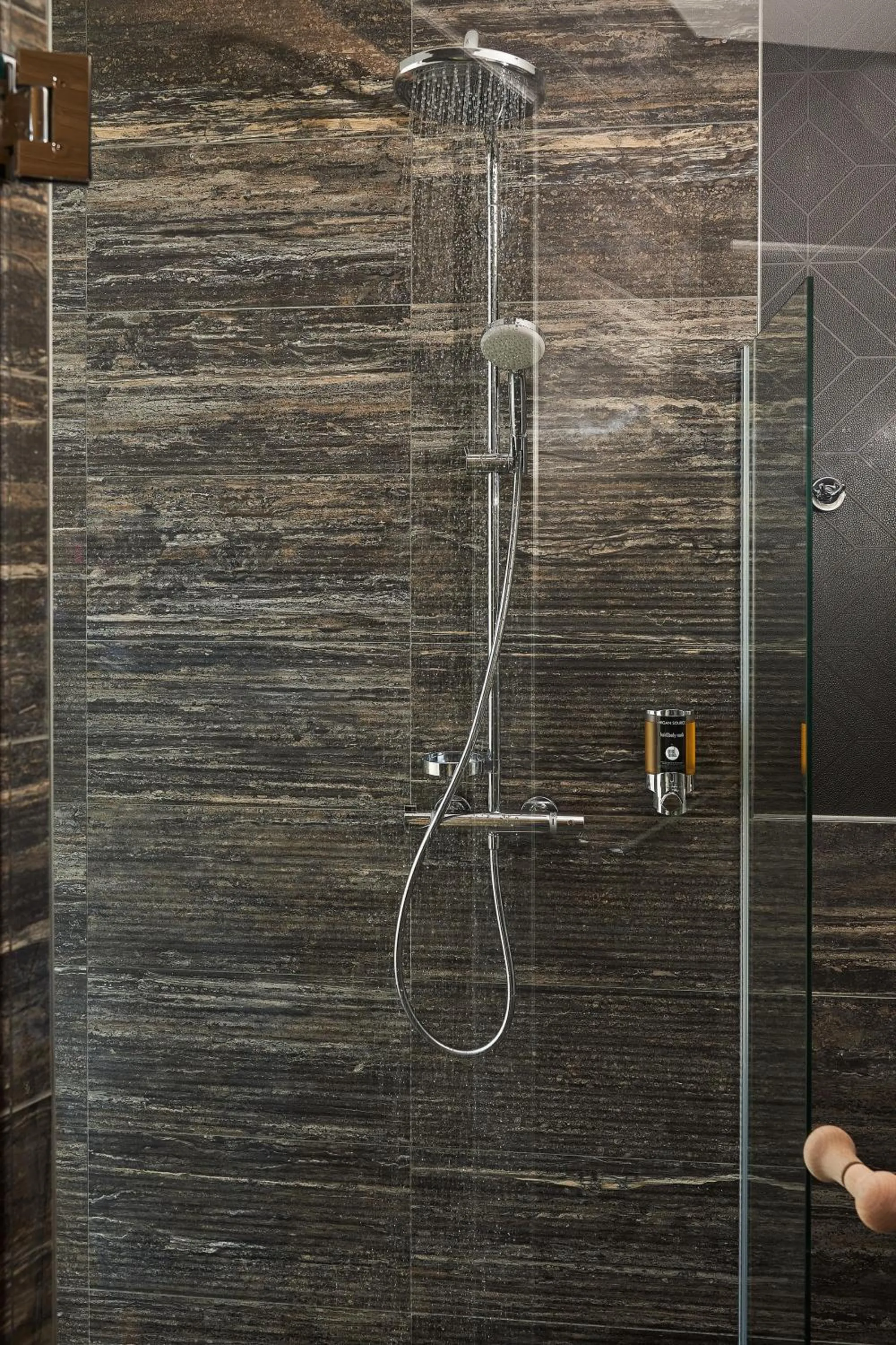 Shower in Inntel Hotels Den Haag Marina Beach