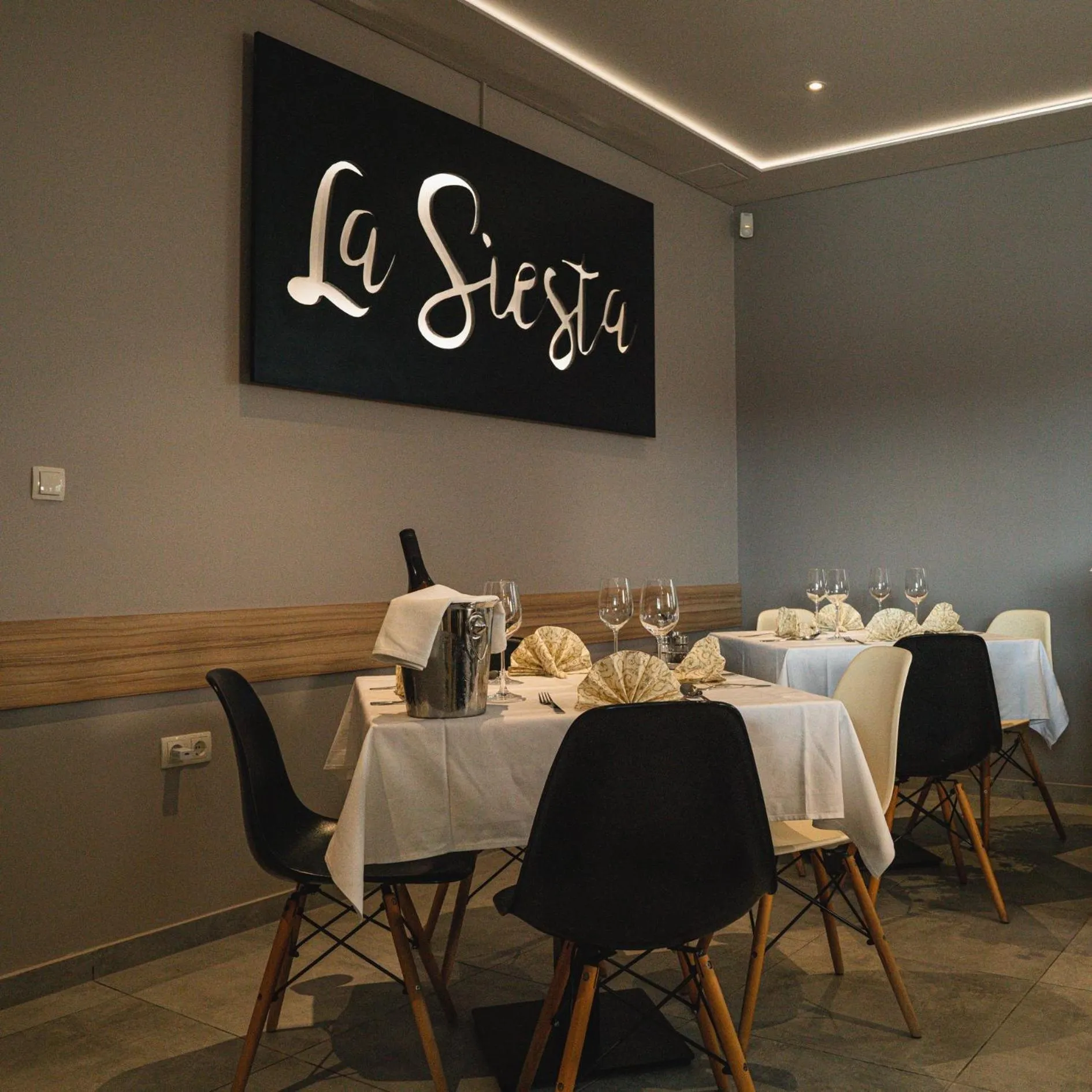 Restaurant/places to eat in B&B La Siesta