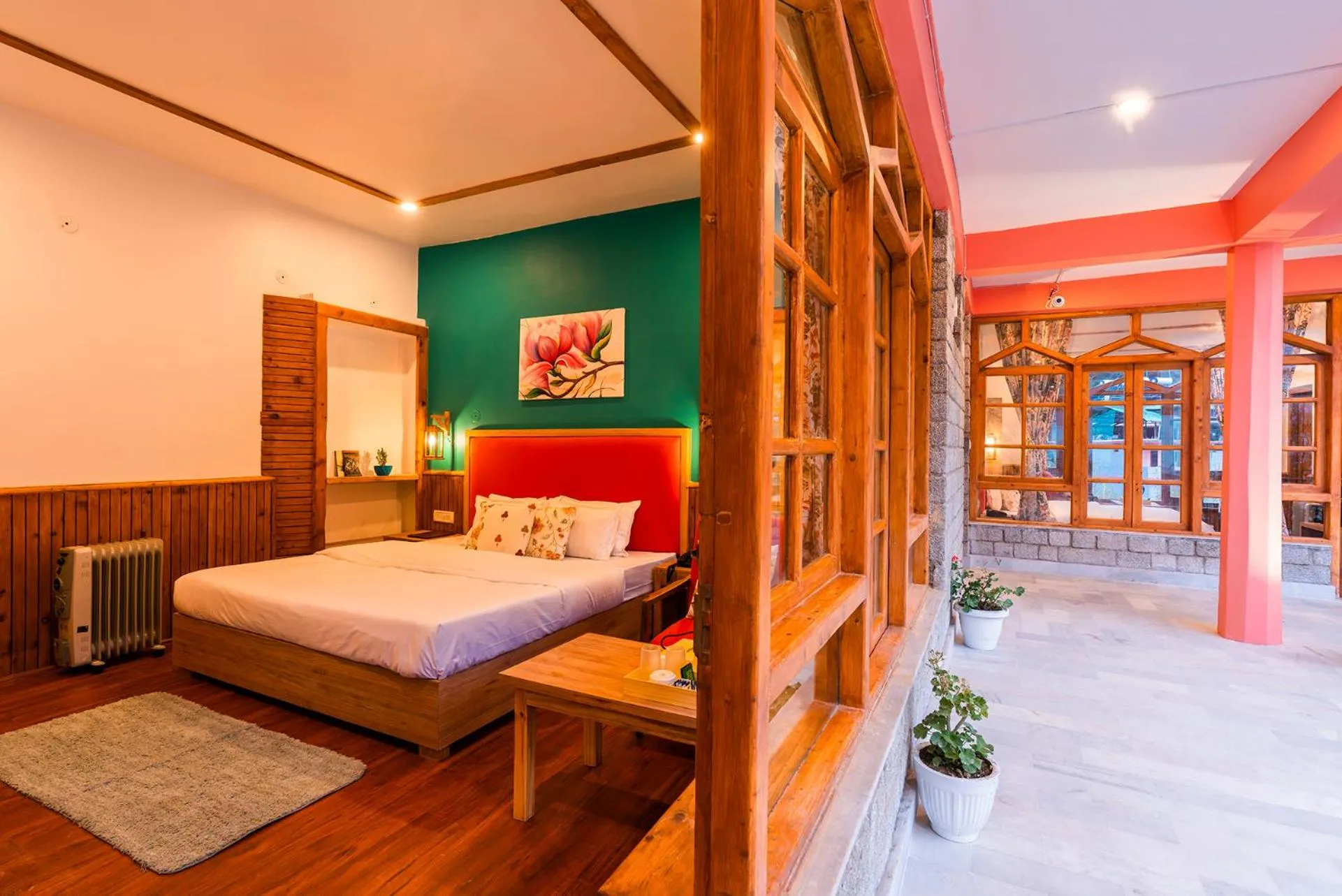 Photo of the whole room, Bed in Zen Manali by Keekoo Stays