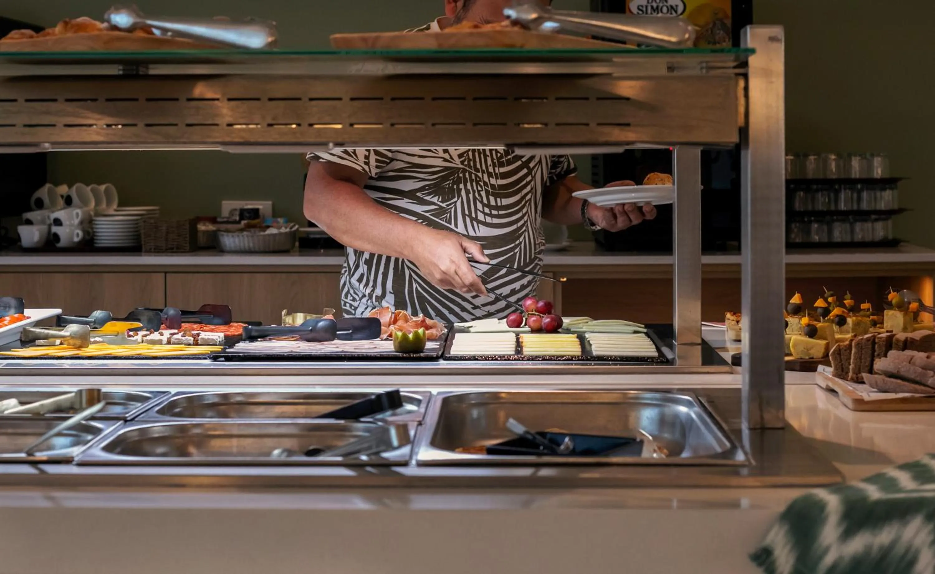 Breakfast in Hotel Santanyi Port