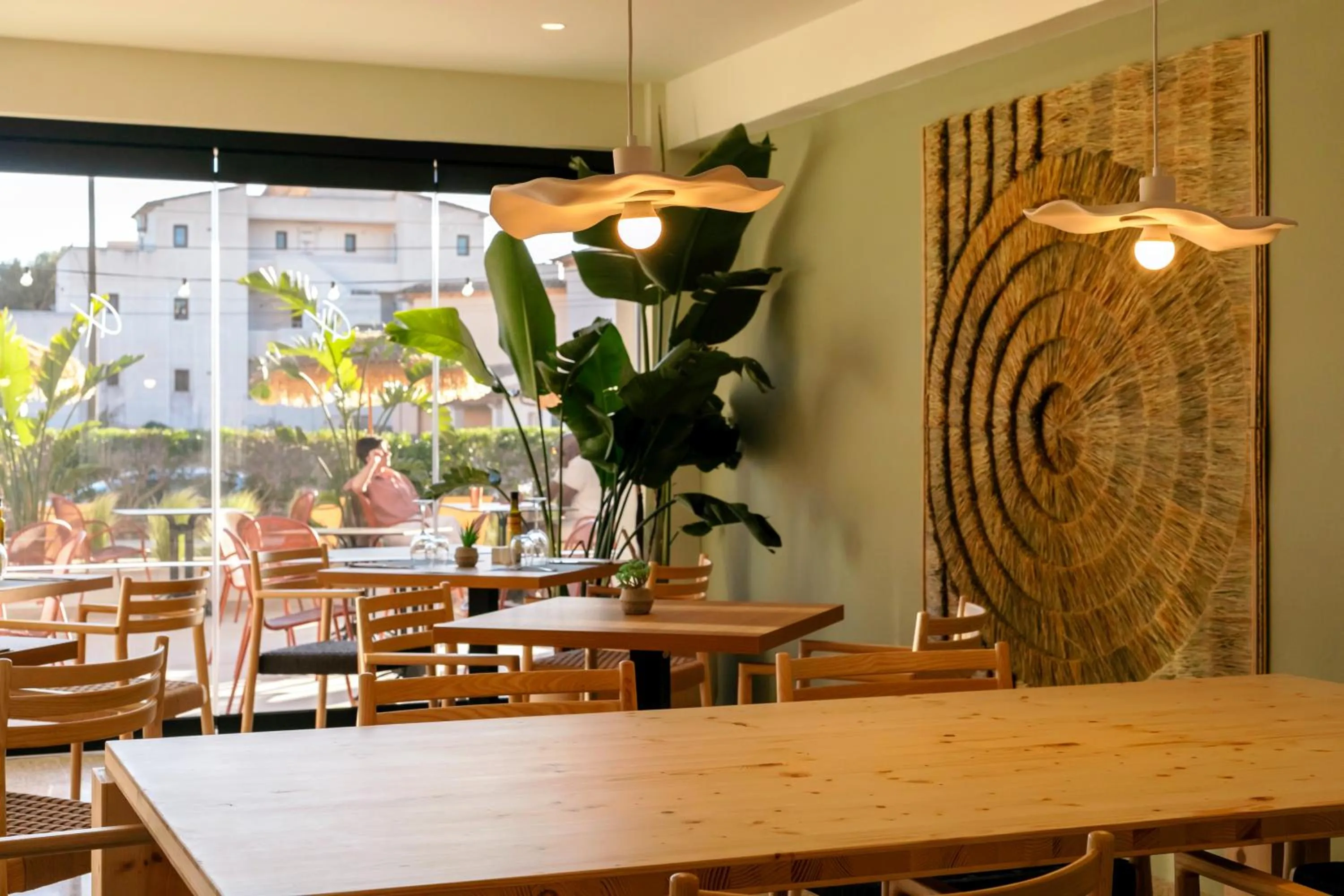 Restaurant/places to eat in Hotel Santanyi Port