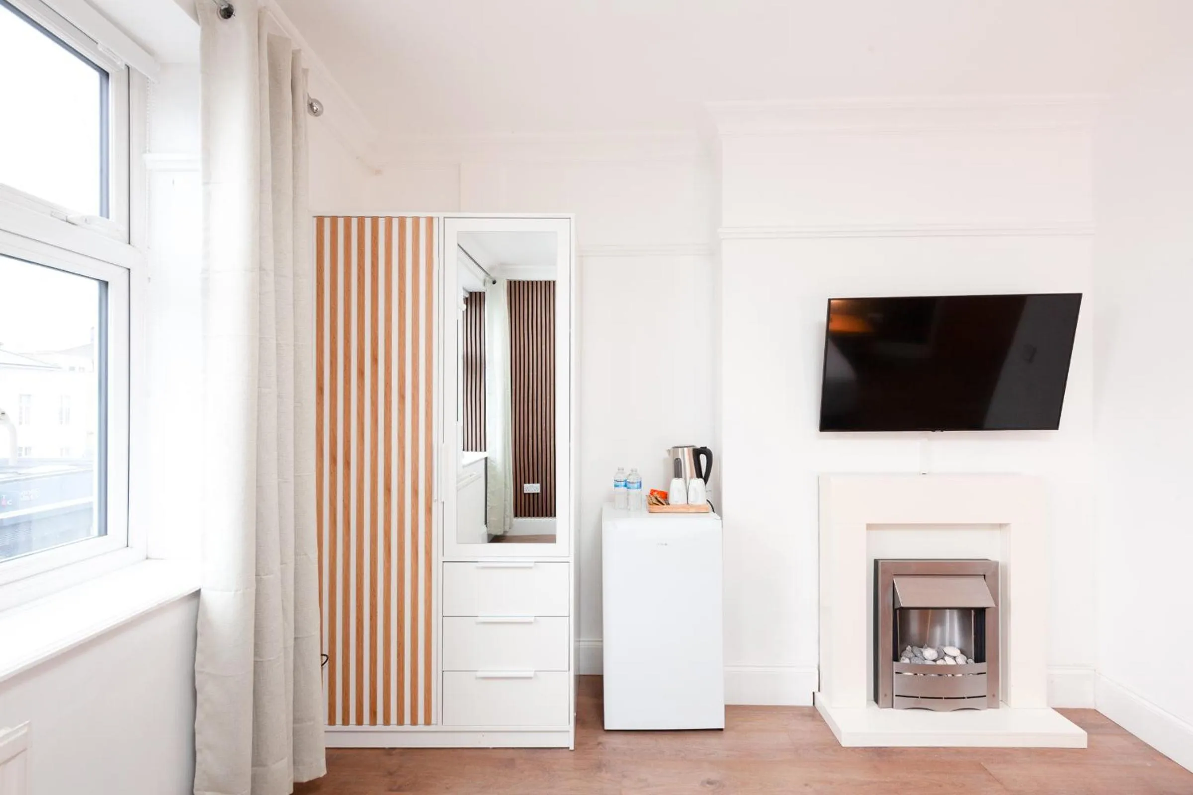 TV and multimedia in Argyle Apart Hotel