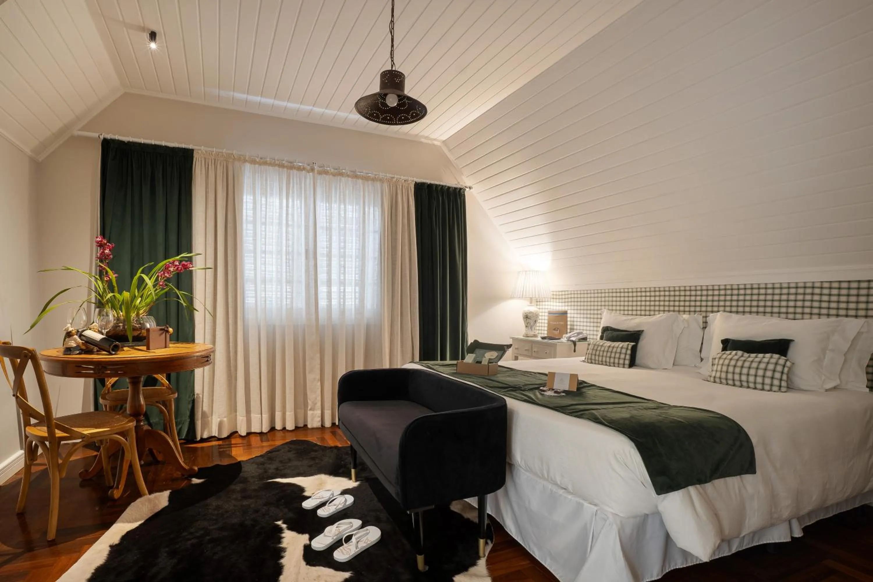 Photo of the whole room, Bed in Secreto Boutique Hotel