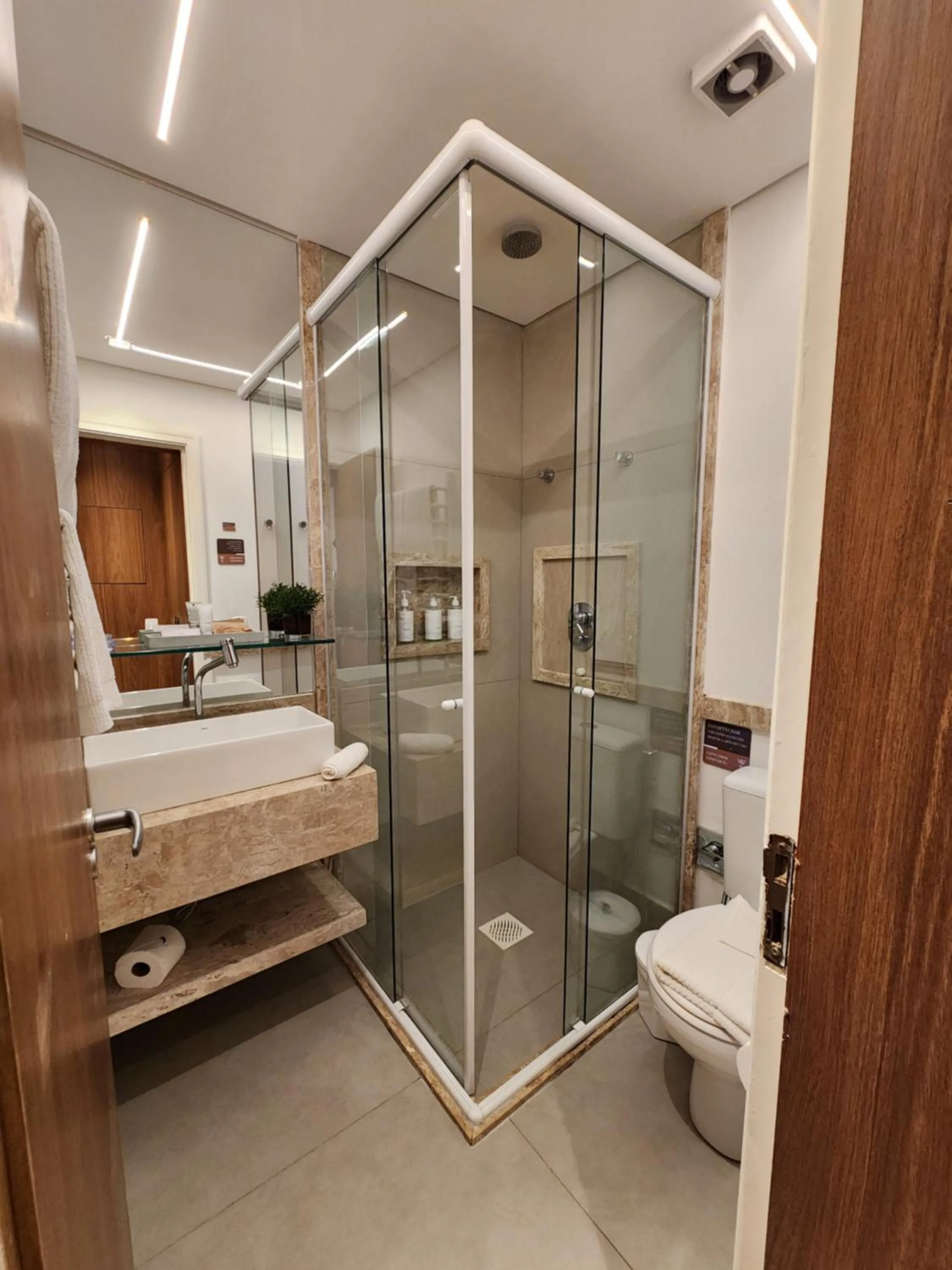 Shower in Secreto Boutique Hotel