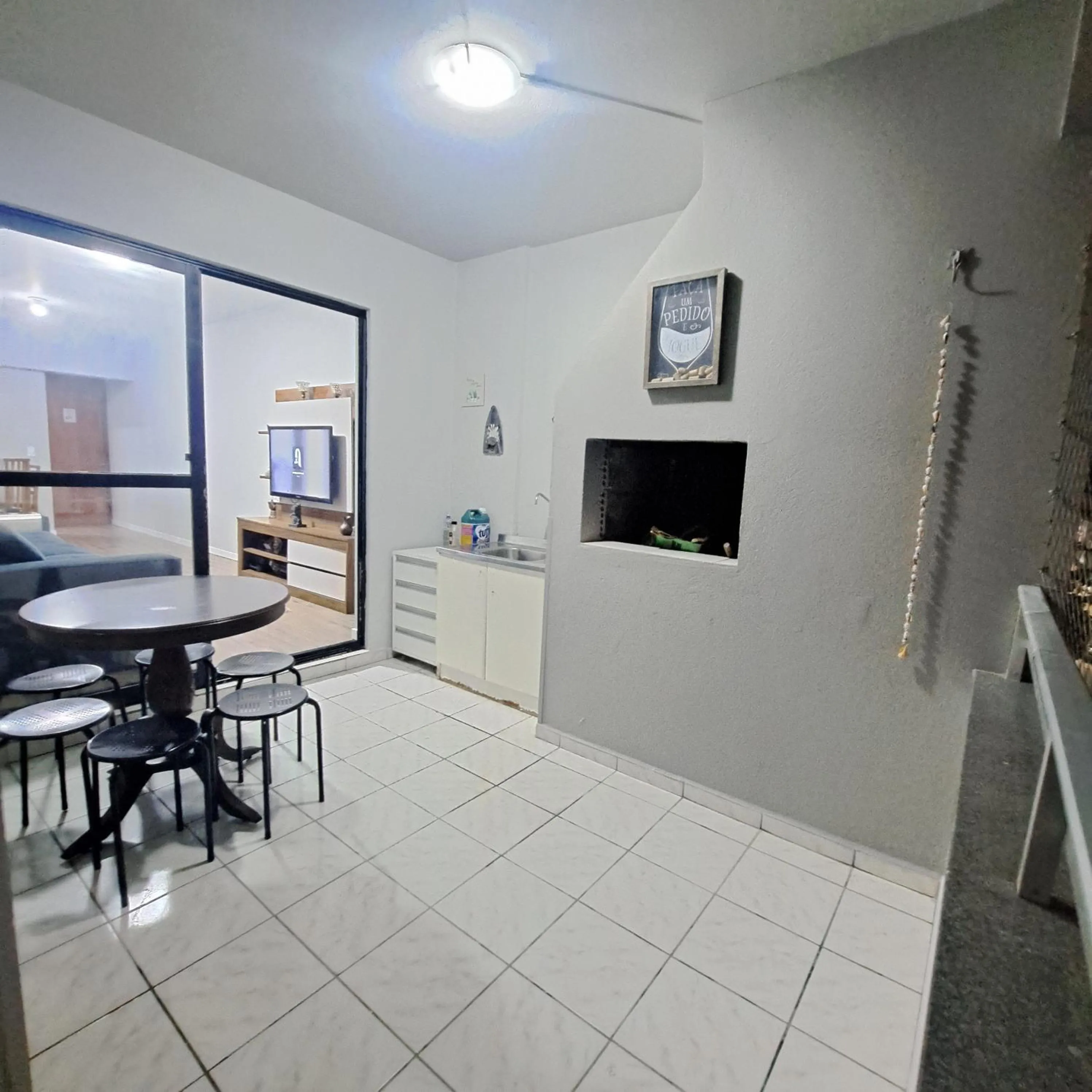 BBQ facilities in Apartamento Temporada Balneário Camboriú