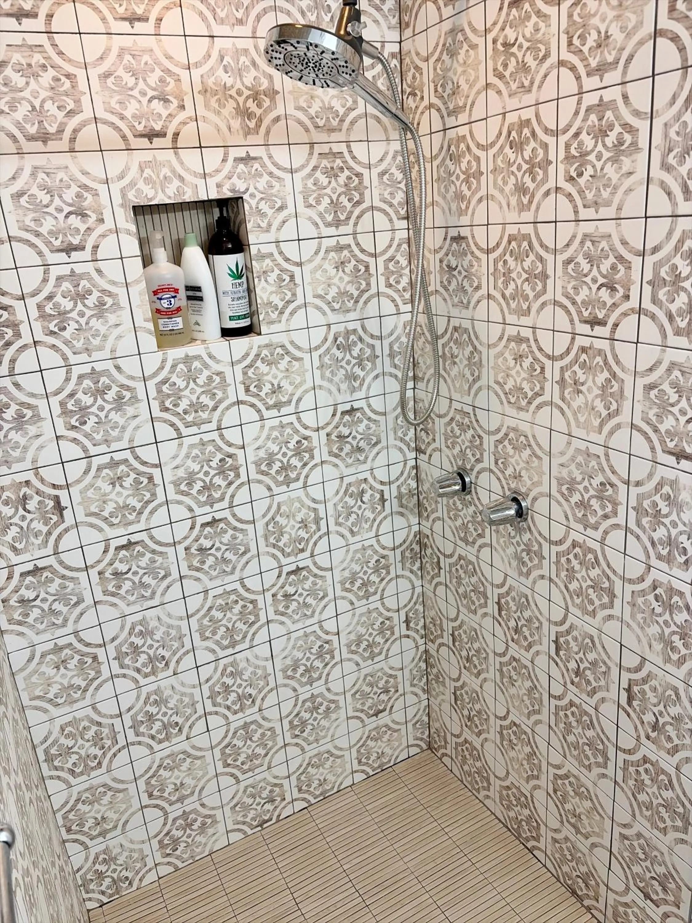 Shower in Morse Cottage