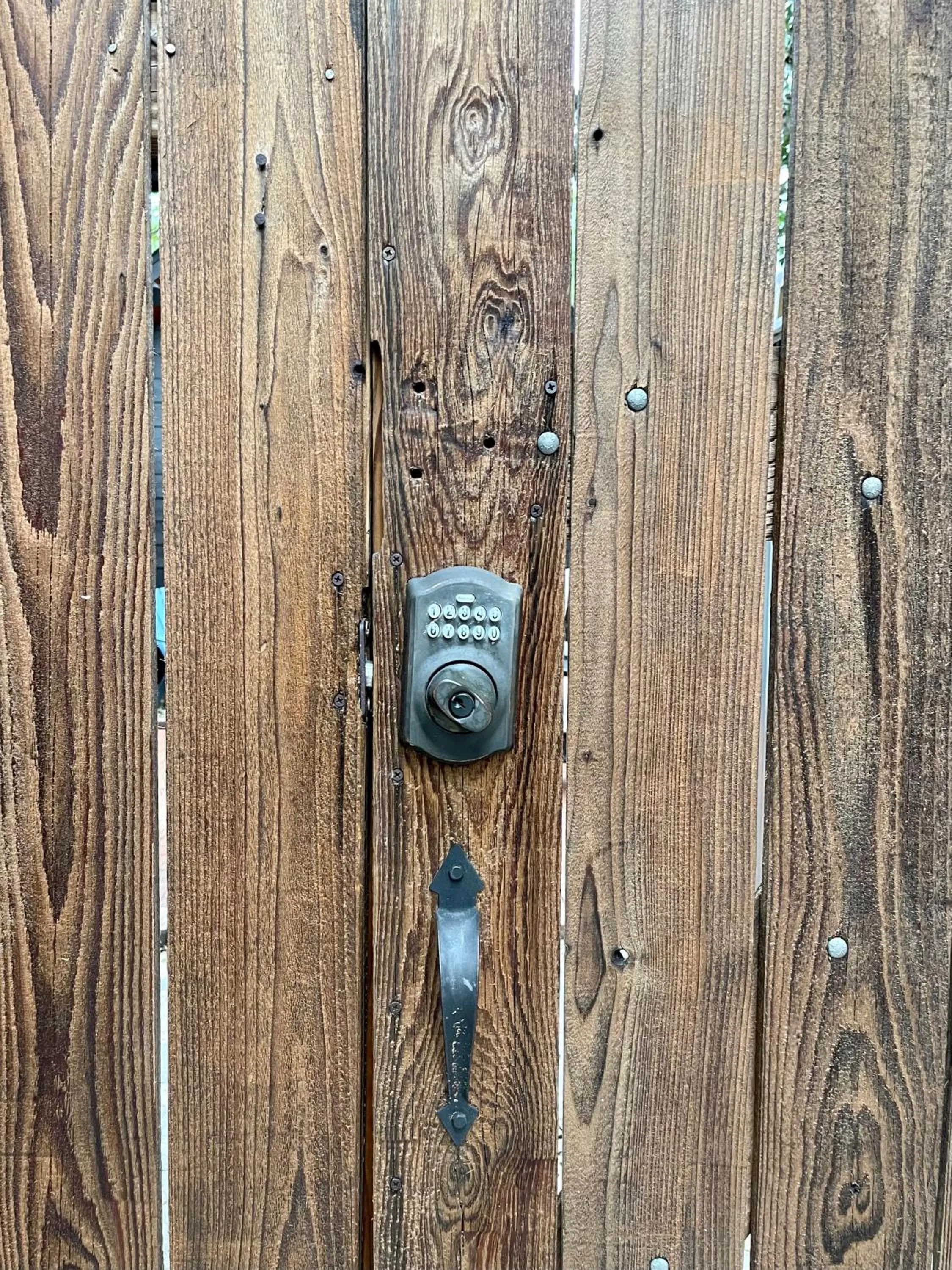 Facade/entrance in Morse Cottage