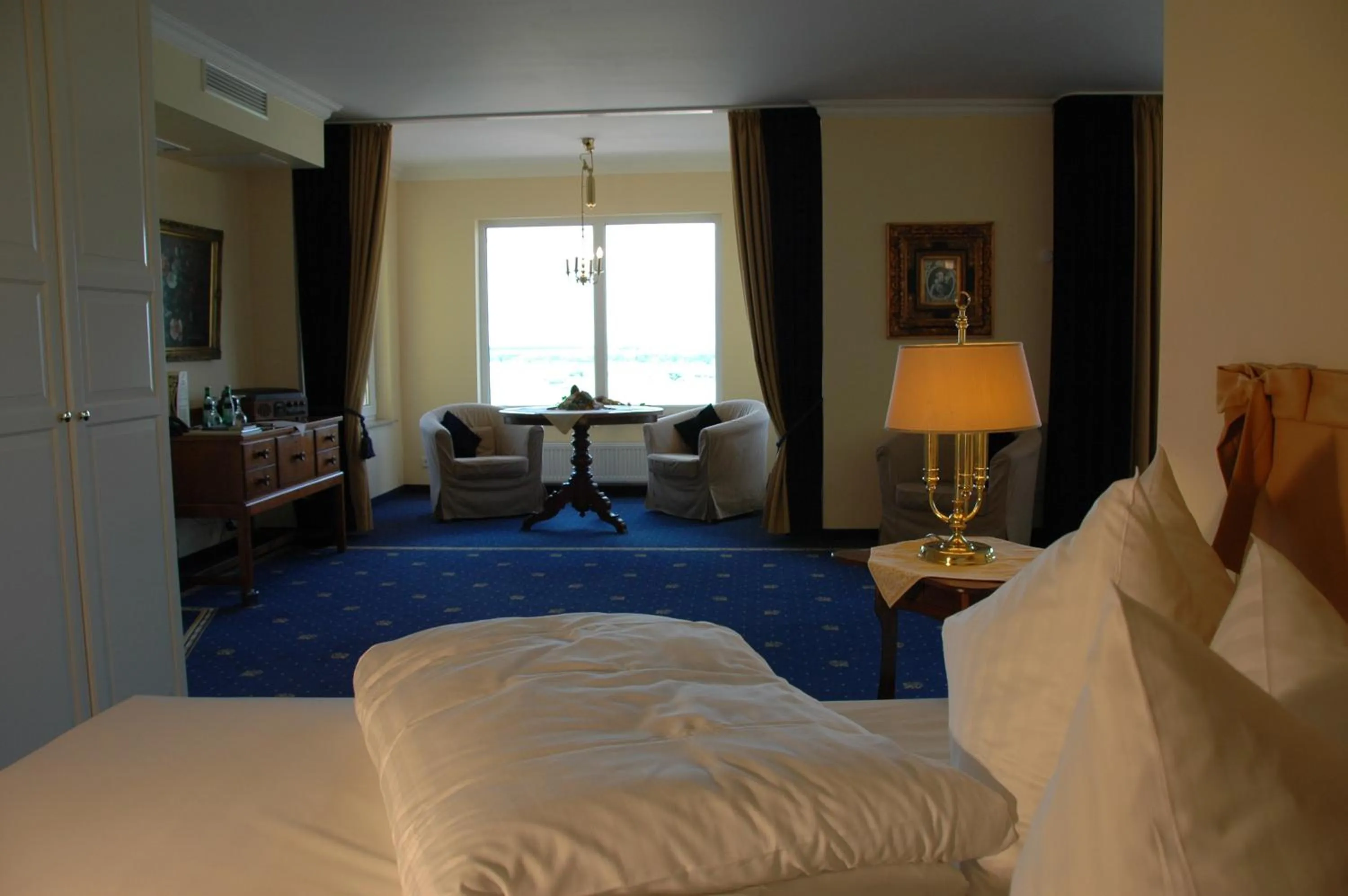 Photo of the whole room in Landsitz Kapellenhöhe, Hotel Garni