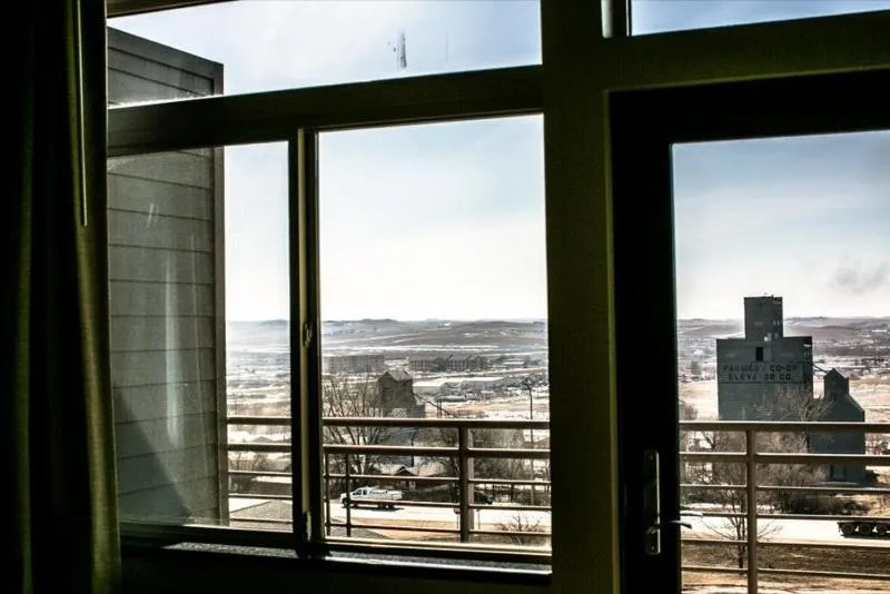 Roosevelt Inn & Suites