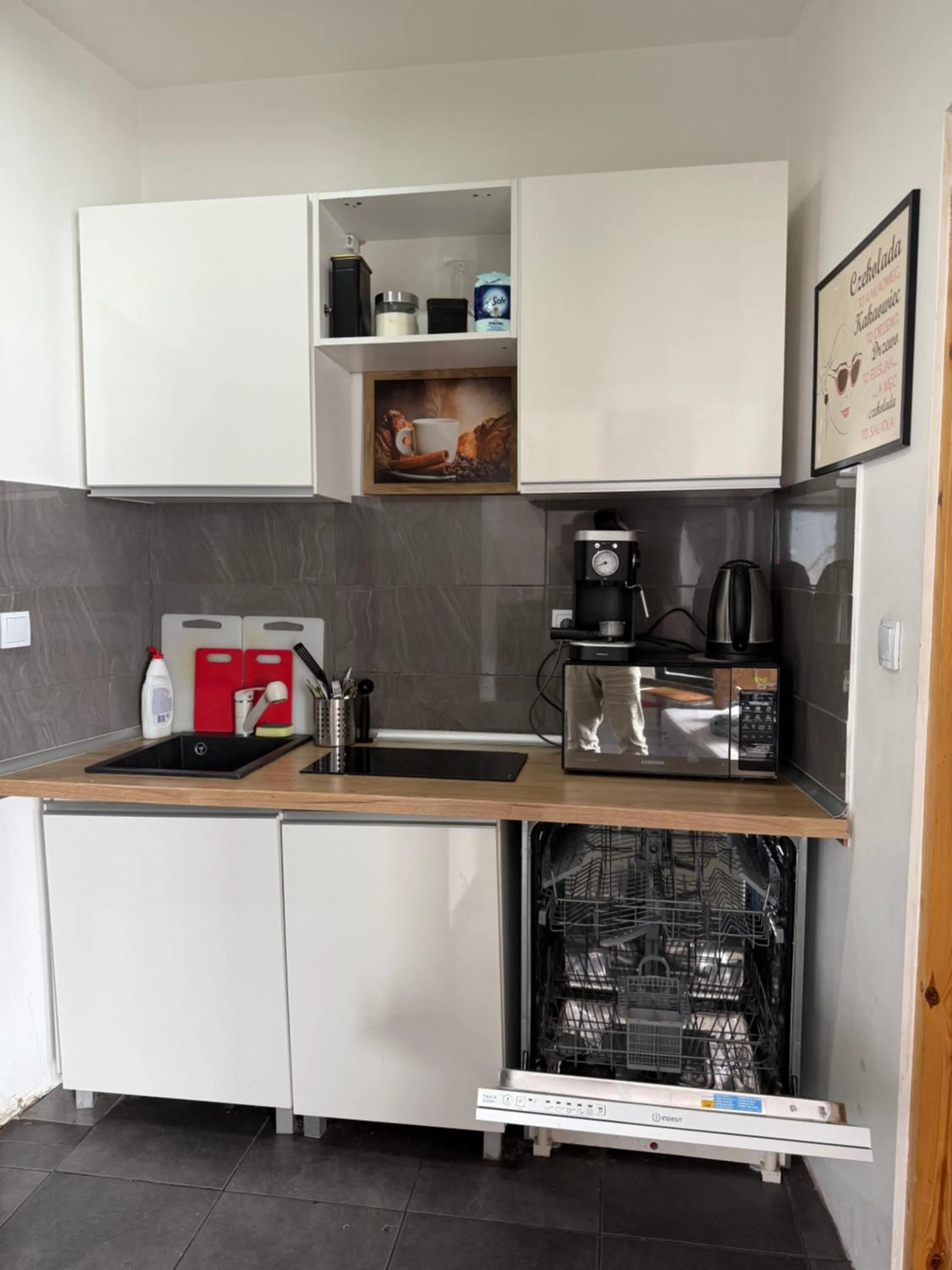 Apartamenty PRETTY WOMAN meldunek samodzielny 24h - noclegi Bytom Chorzów Katowice