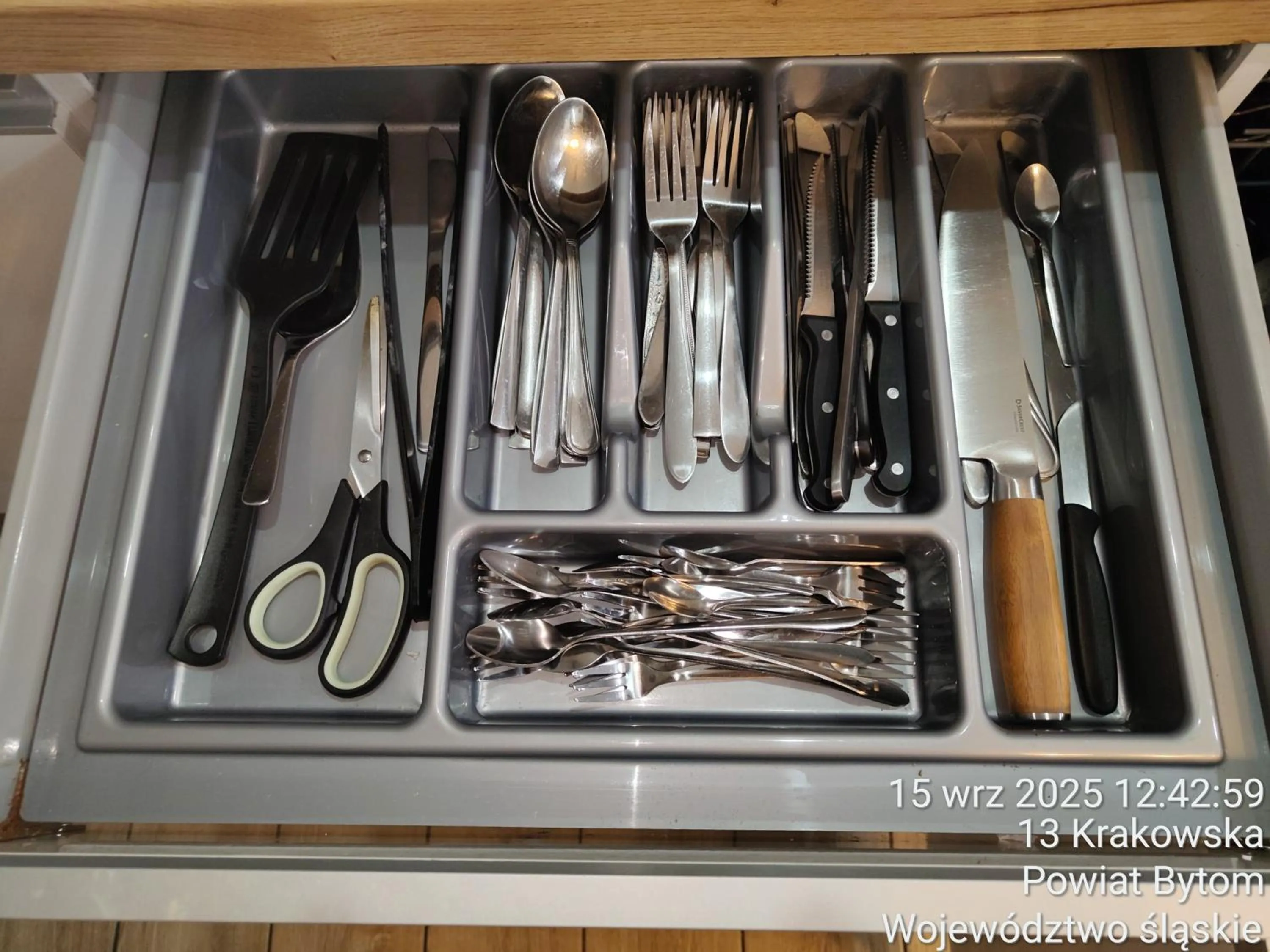 Kitchen or kitchenette in Apartamenty PRETTY WOMAN meldunek samodzielny 24h - noclegi Bytom Chorzów Katowice