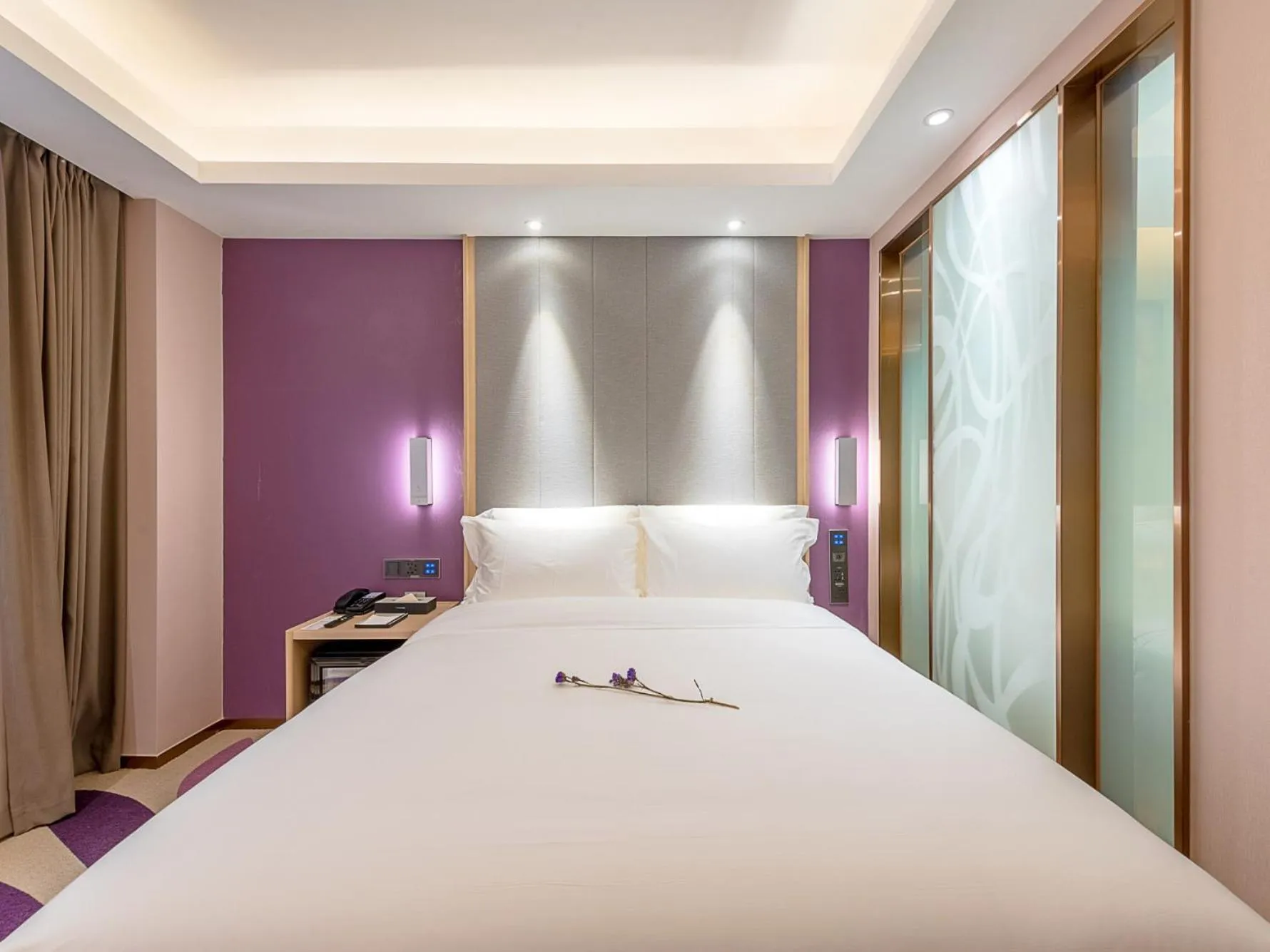 Photo of the whole room, Bed in Lavande Hotel Guangzhou east railway station Tianpingjia Subway Station Branch